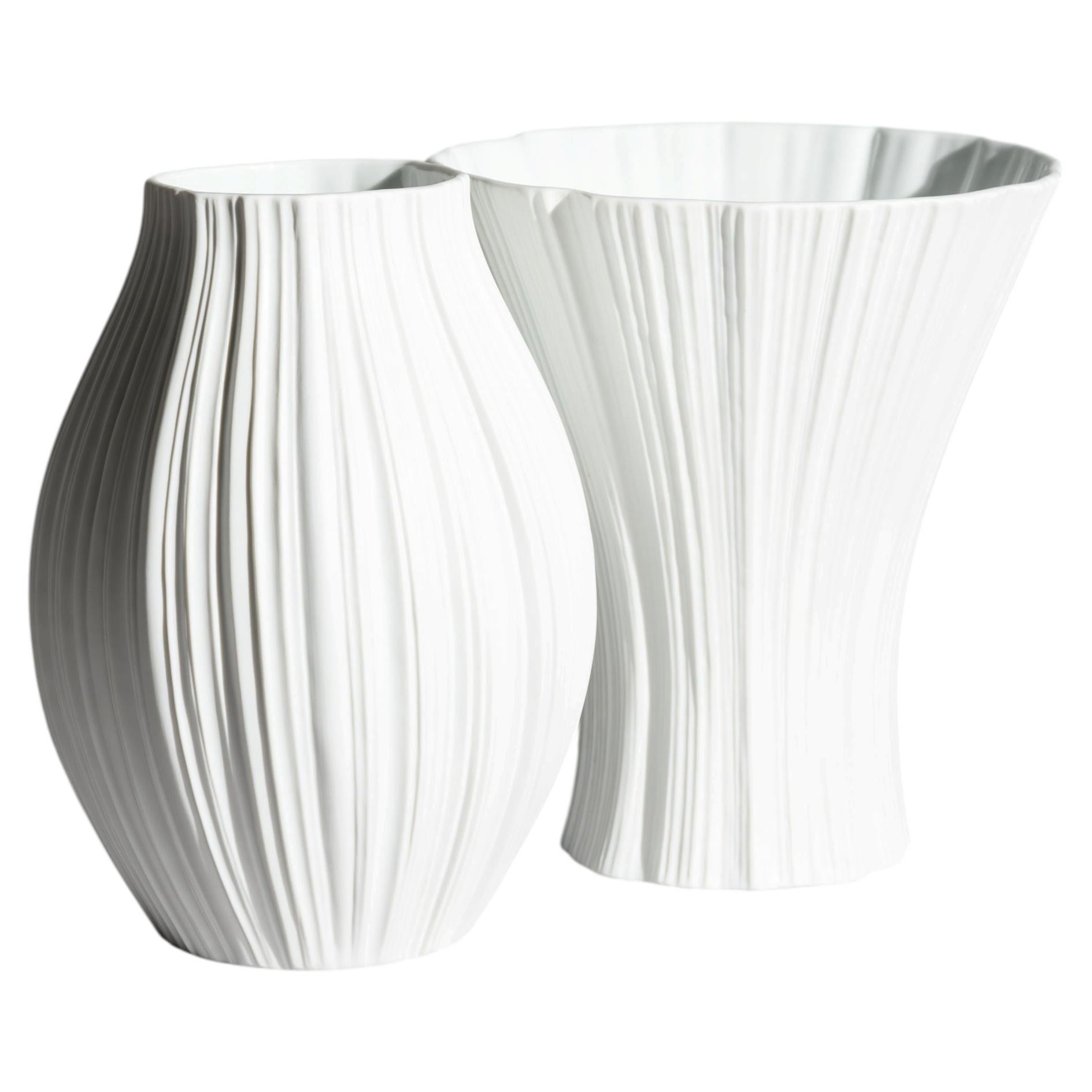 Duo de vases en porcelaine « Plissee » par Martin Freyer pour Rosenthal, 1968
