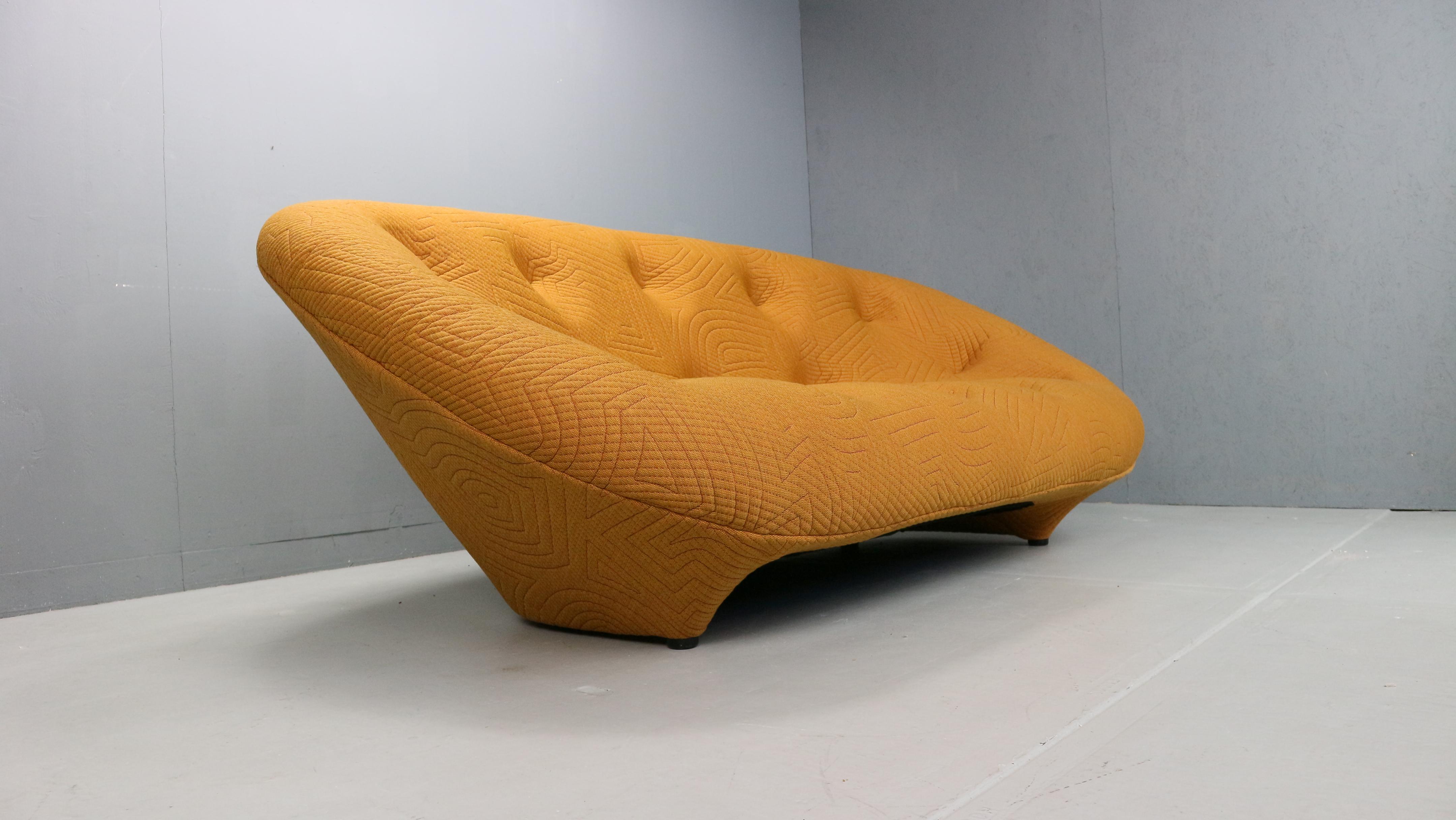 Ploum medium Sofa high back by Ligne Roset in Kvadrat Febrik Apparel 433 In Good Condition For Sale In The Hague, NL