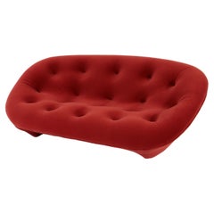 Canapé Ploum de Ligne Roset en velours orange rouille