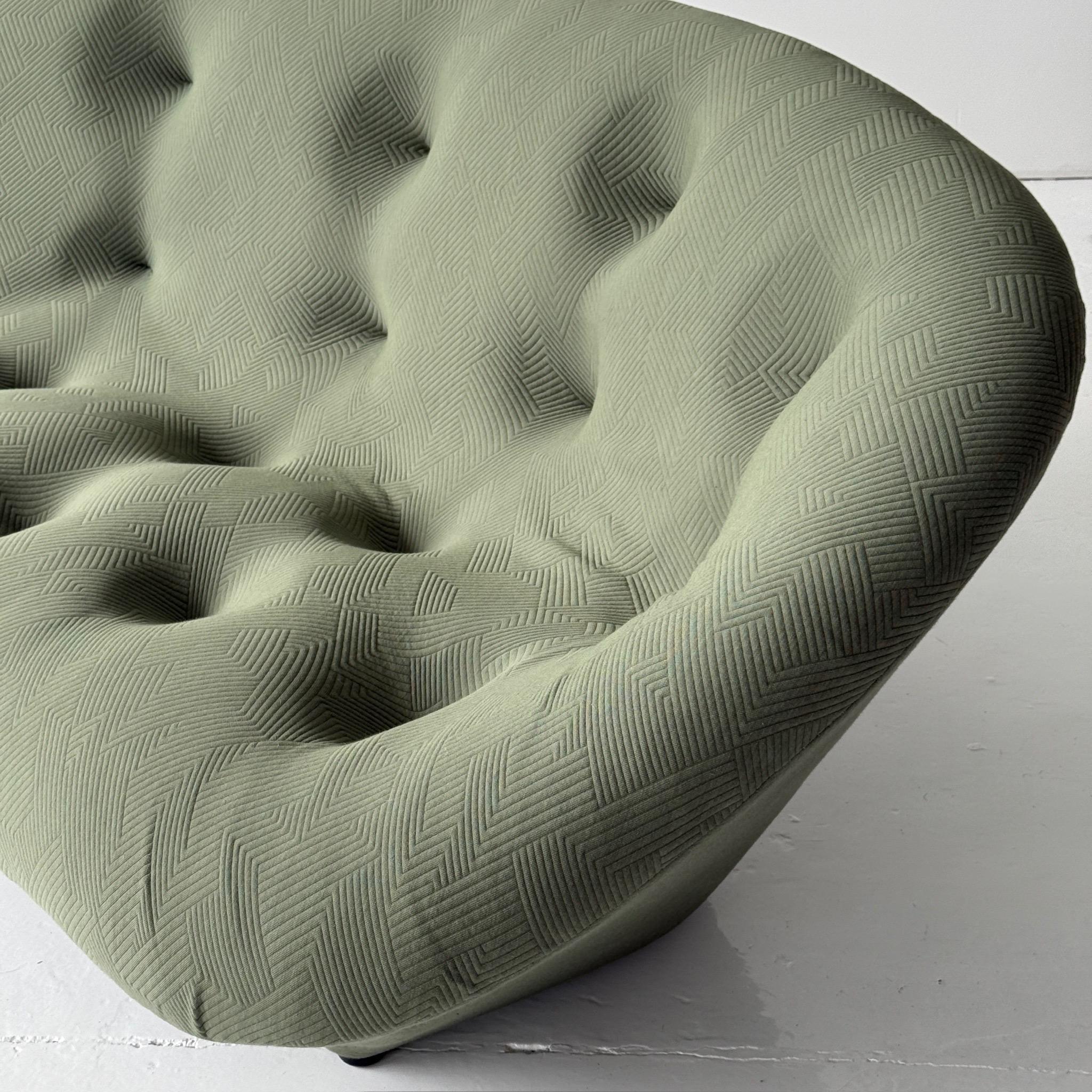 c. 2000s. France. Remeublé en Kvadrat Febrik, extrêmement moelleux. 

