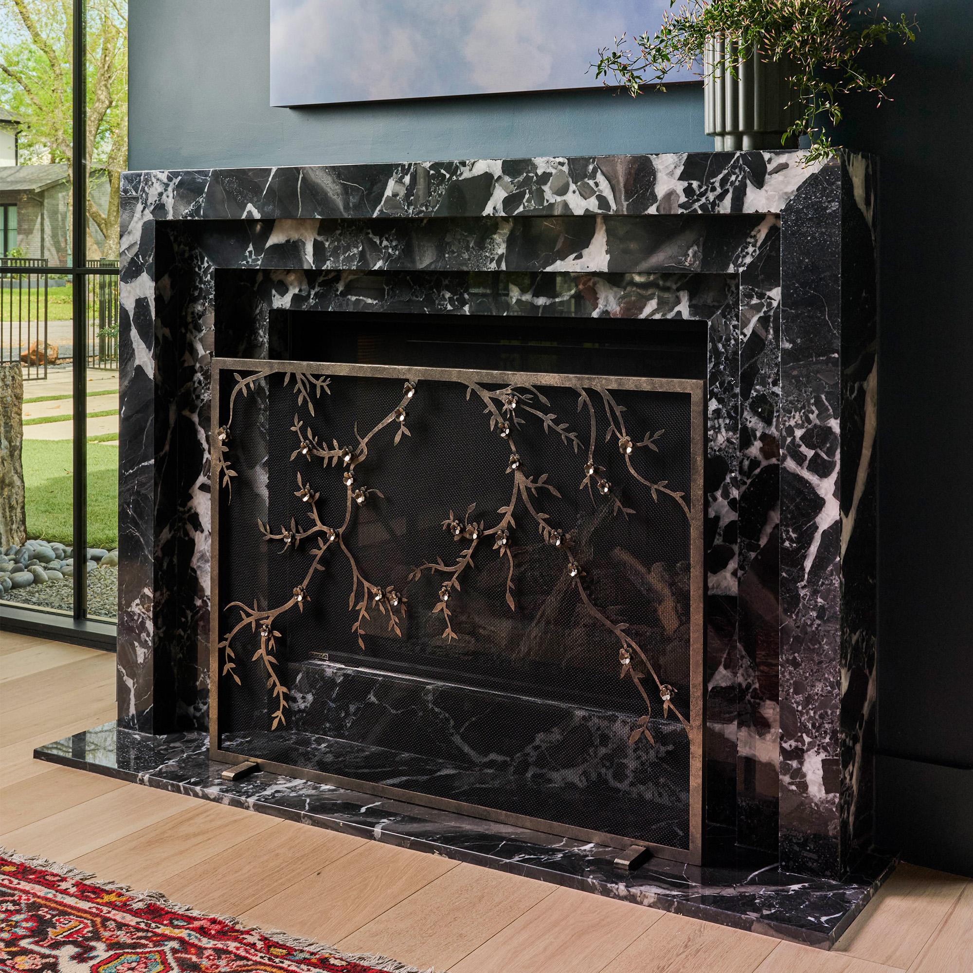 Pare-feu Plum Blossom en argent vieilli en vente 5