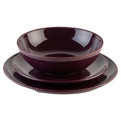 Platos almenados ciruela: Sopa, soporte, plato auxiliar para 4. Hecho a mano en Italia 2024