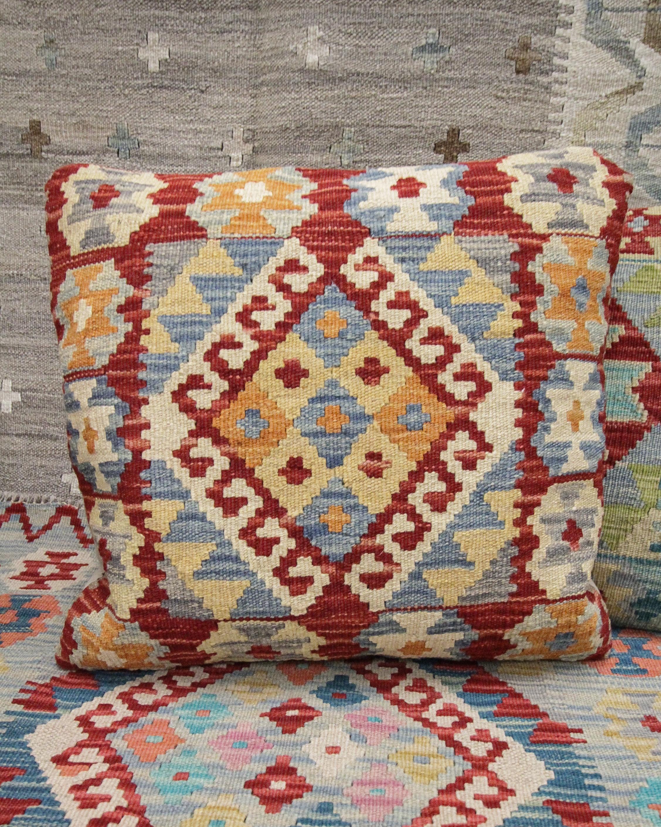 Plum Kilim Cushion Cover Traditional New Wool Scatter Pillow In Excellent Condition In Hampshire, GB