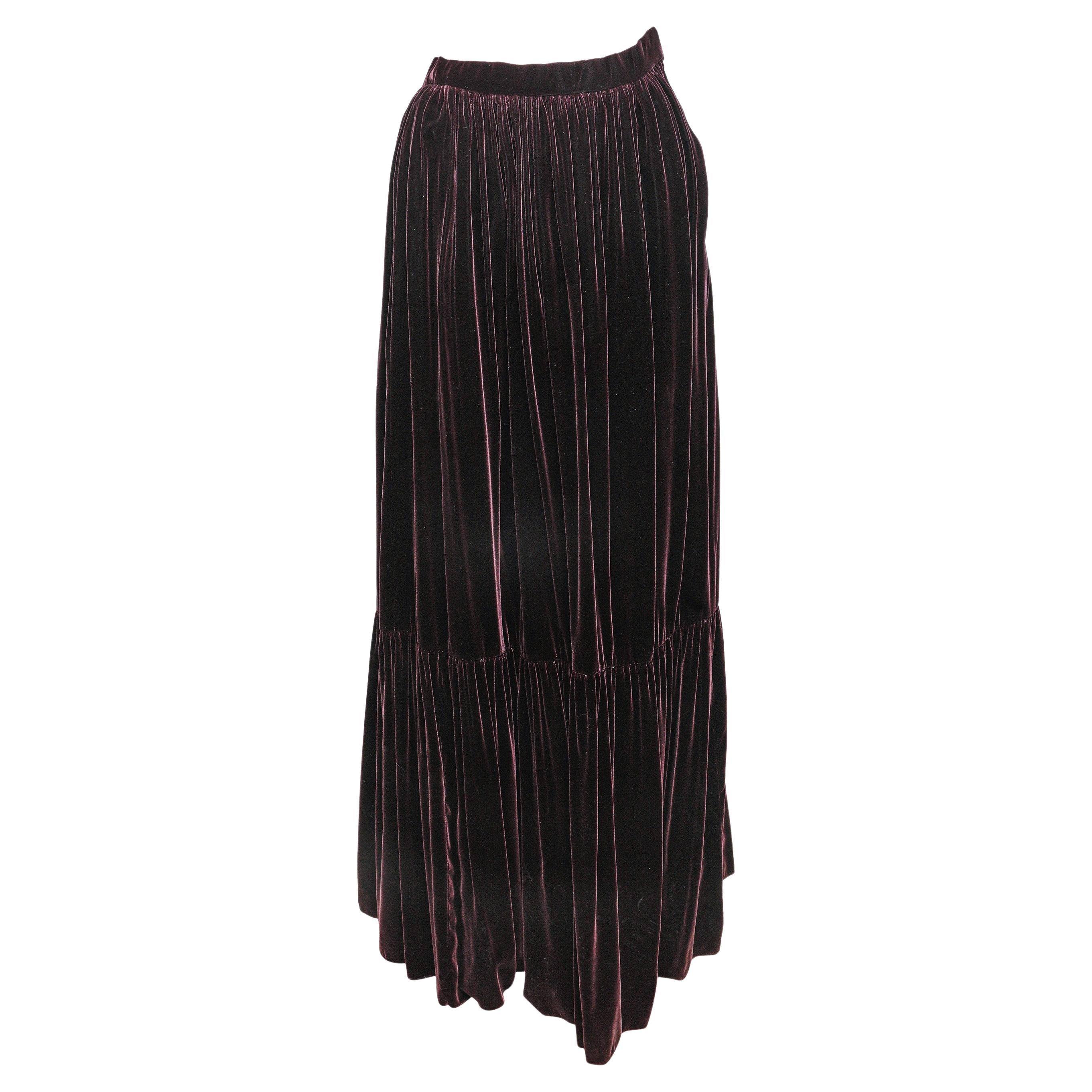 Plum Oscar de la Renta Velvet Maxi Skirt Size US 4 For Sale