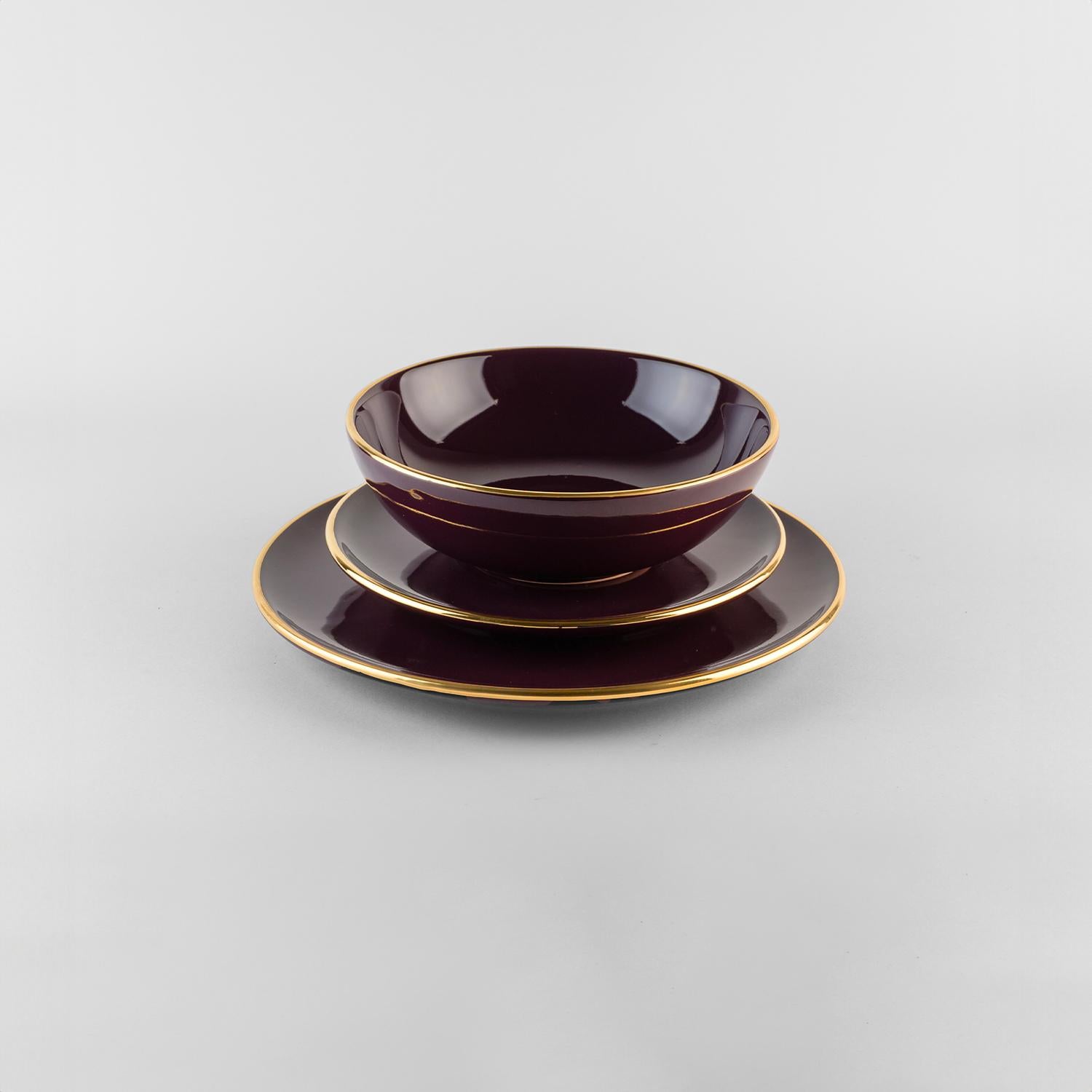 Platos ciruela borde dorado: Sopa, soporte, plato auxiliar para 4. Hecho a mano en Italia 2024 en Nuevo estado para la venta en San Miniato PI, IT