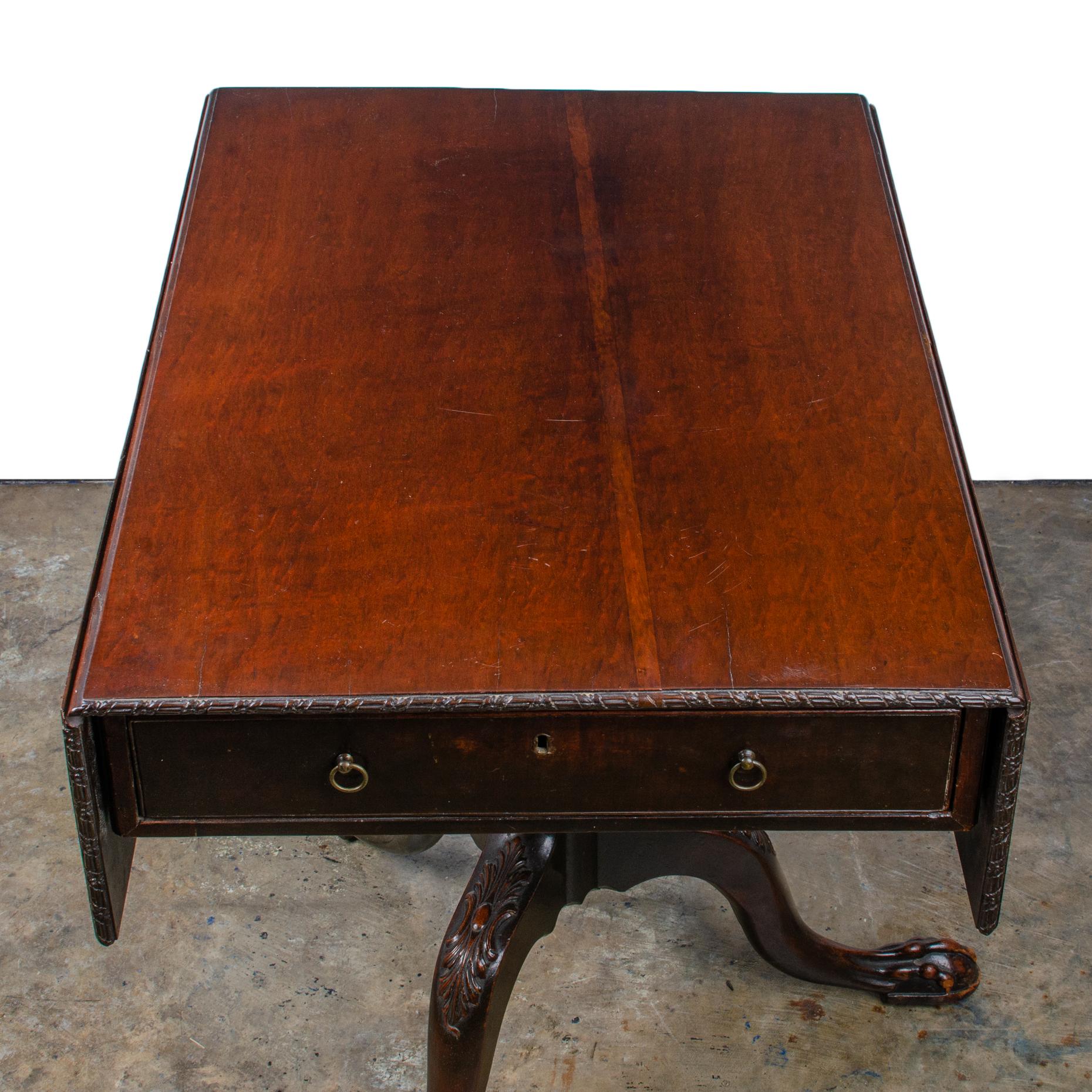 Plum Pudding Mahogany Drop Leaf, Dublin, 18th Century For Sale 11