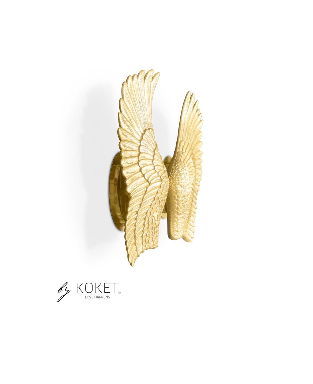 Pluma Sconce in Gold Leaf For Sale 1