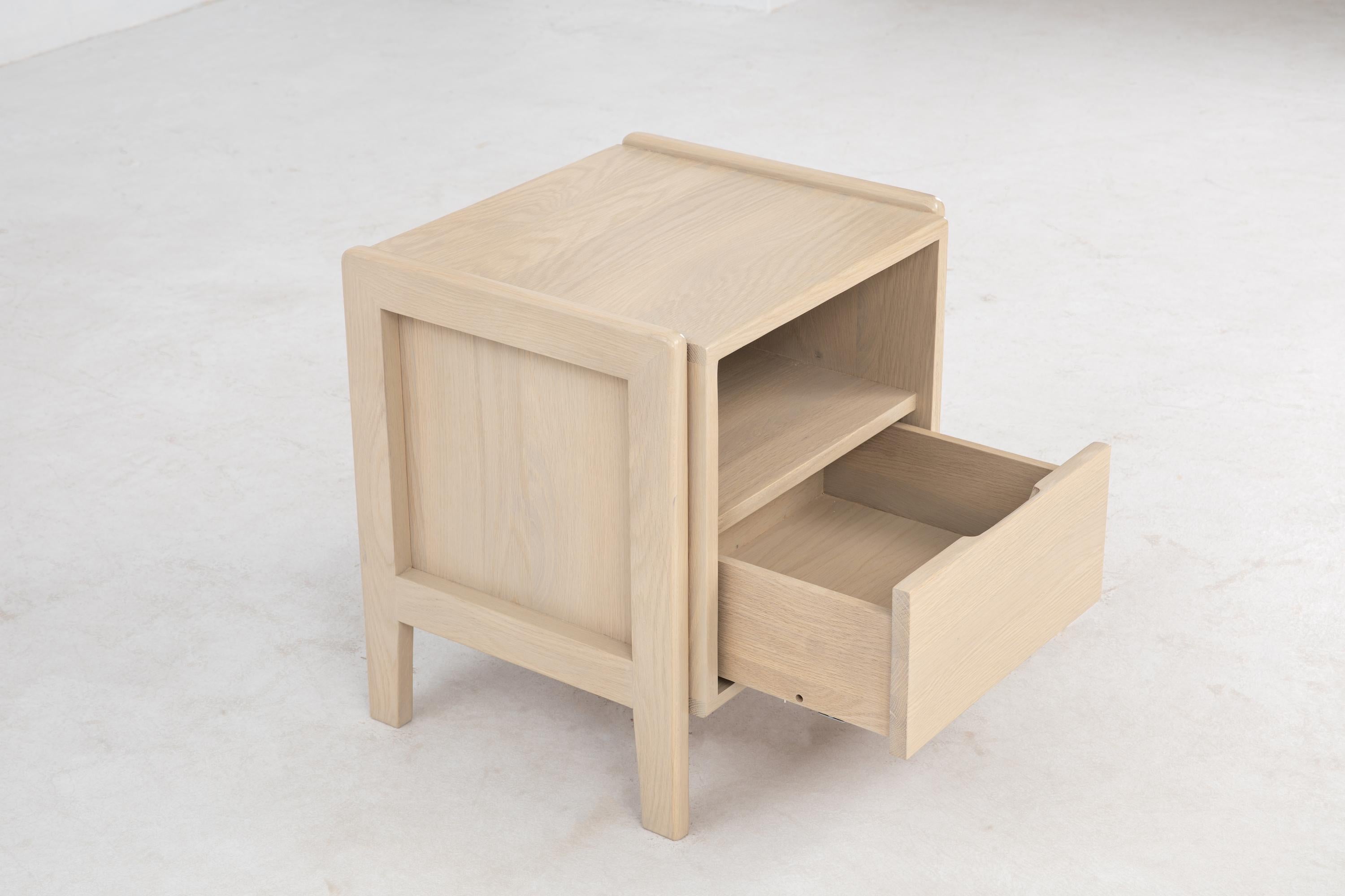 Chêne Table de nuit Plume 18