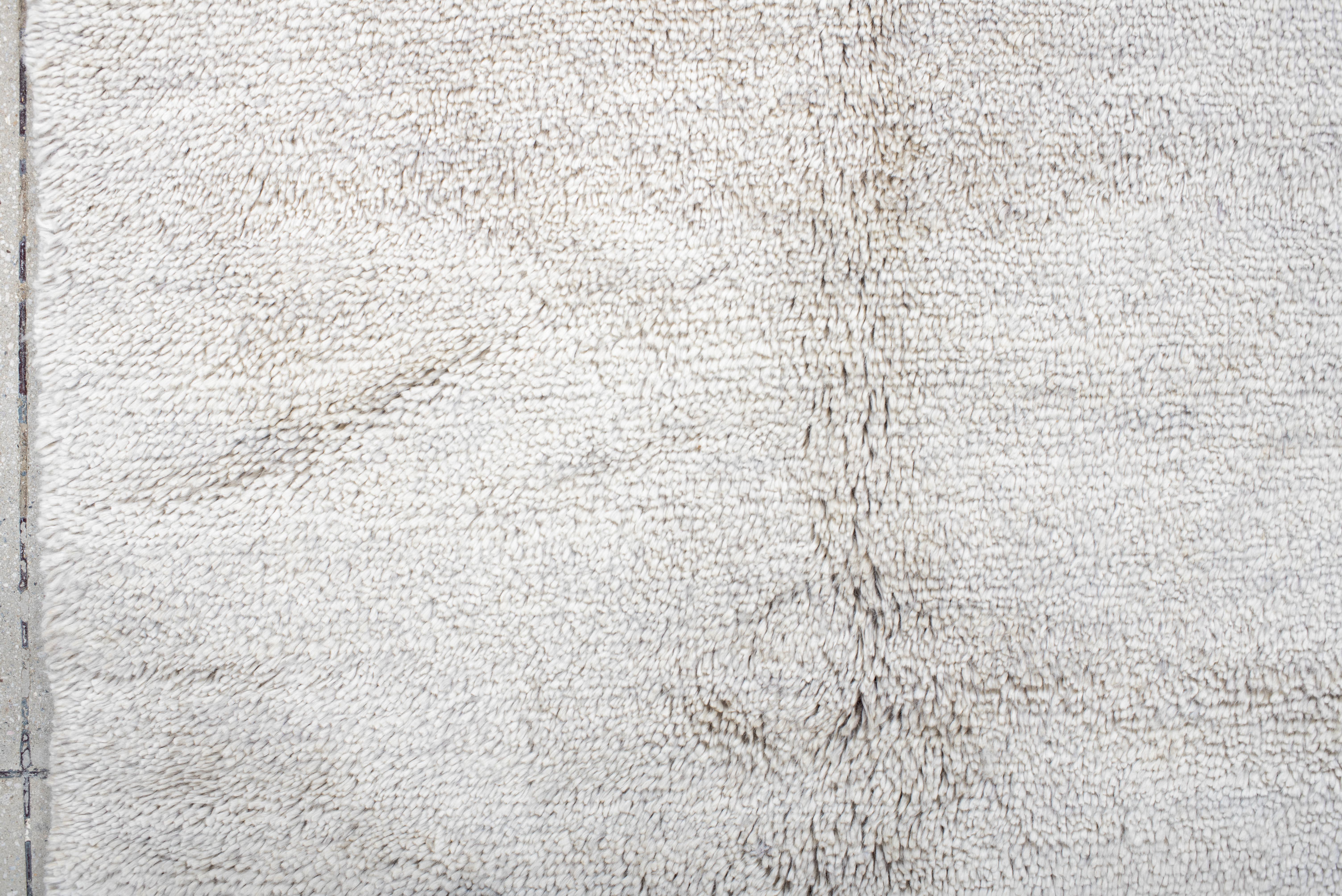 Plume by Anne-Marie Barton en Nuevo estado para la venta en New York, NY