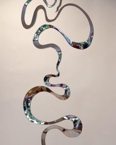 Pflaume Edelstahl-Skulptur von Sol Bailey Barker, REP von Tuleste Factory