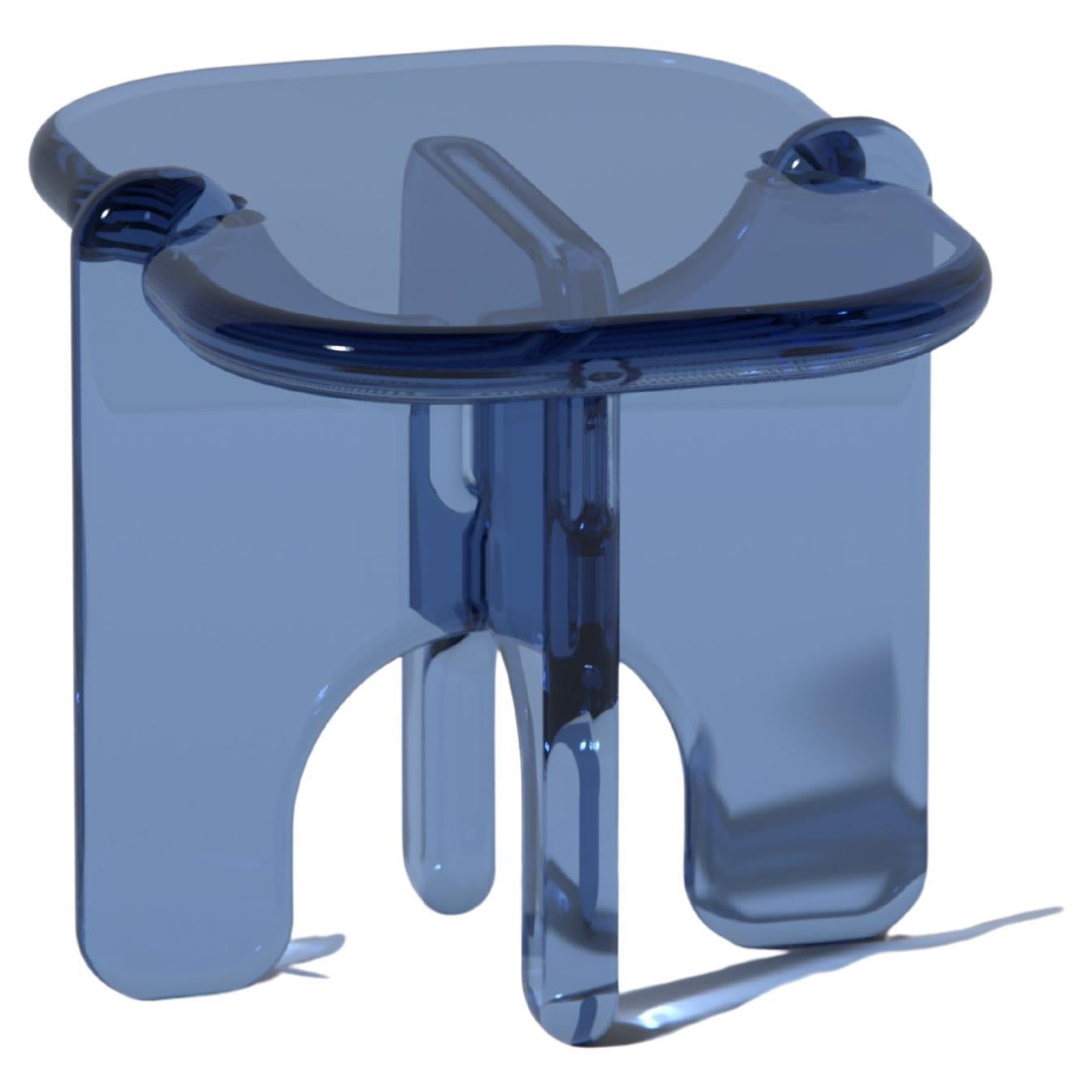 Mesa auxiliar Plump Azul Egeo, resina translúcida, de Ian Cochran