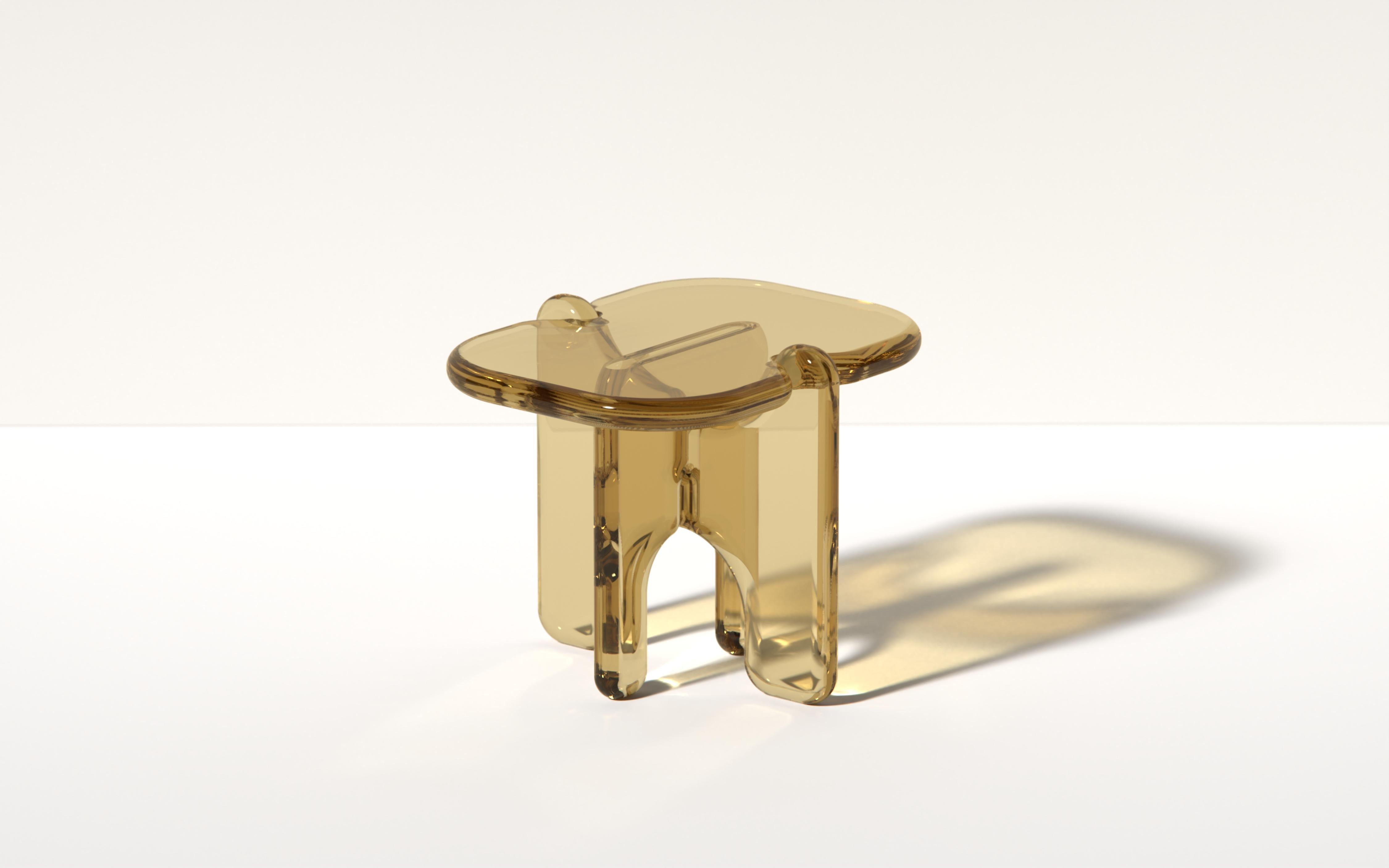 Mesa auxiliar Plump de resina translúcida roja sandía, de Ian Cochran Resina en venta