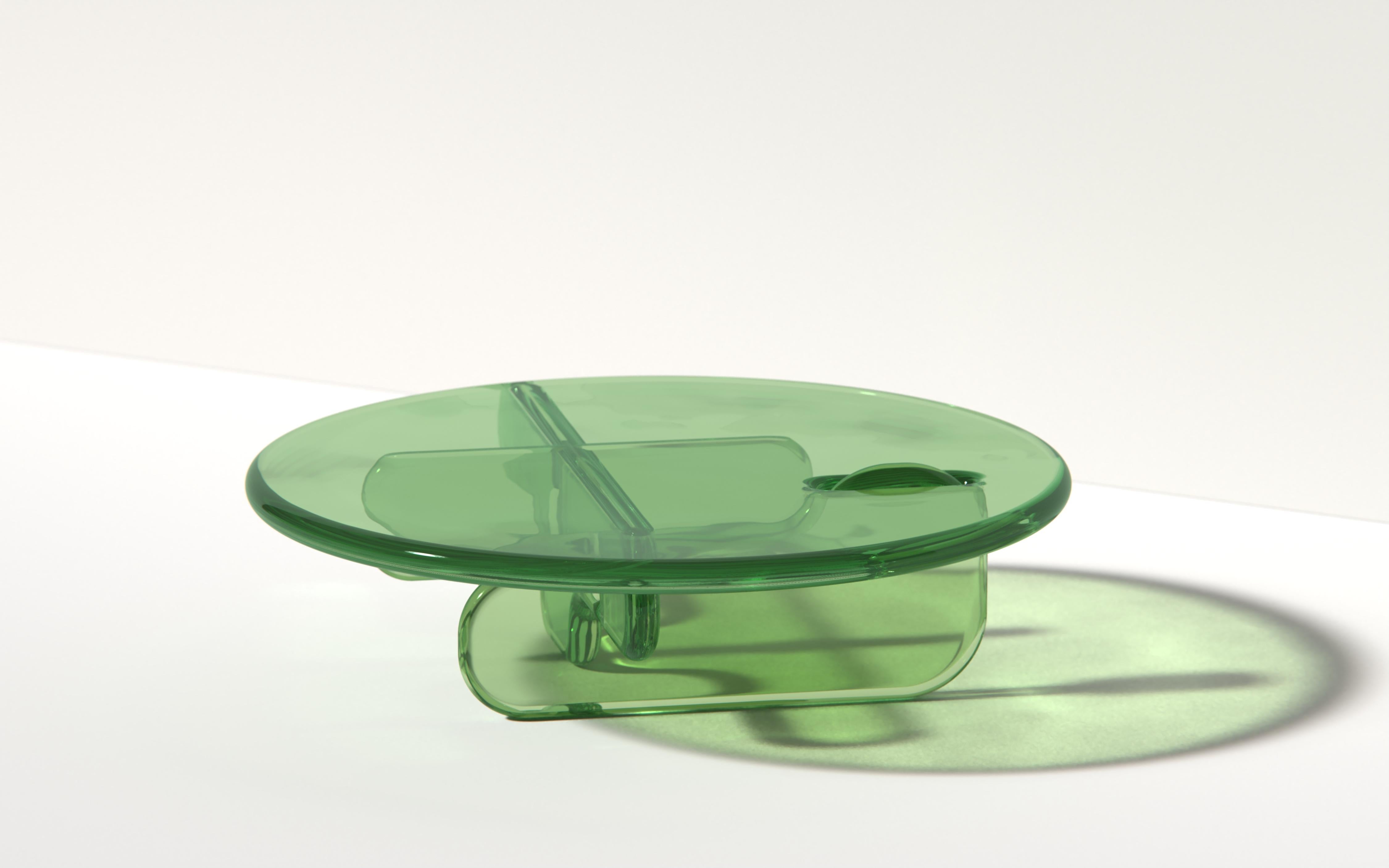 Moderne Table basse ronde Plump en résine de polyuréthane translucide Penny par Ian Cochran en vente