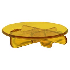 Table basse ronde en résine de polyuréthane translucide jaune par Ian Cochran
