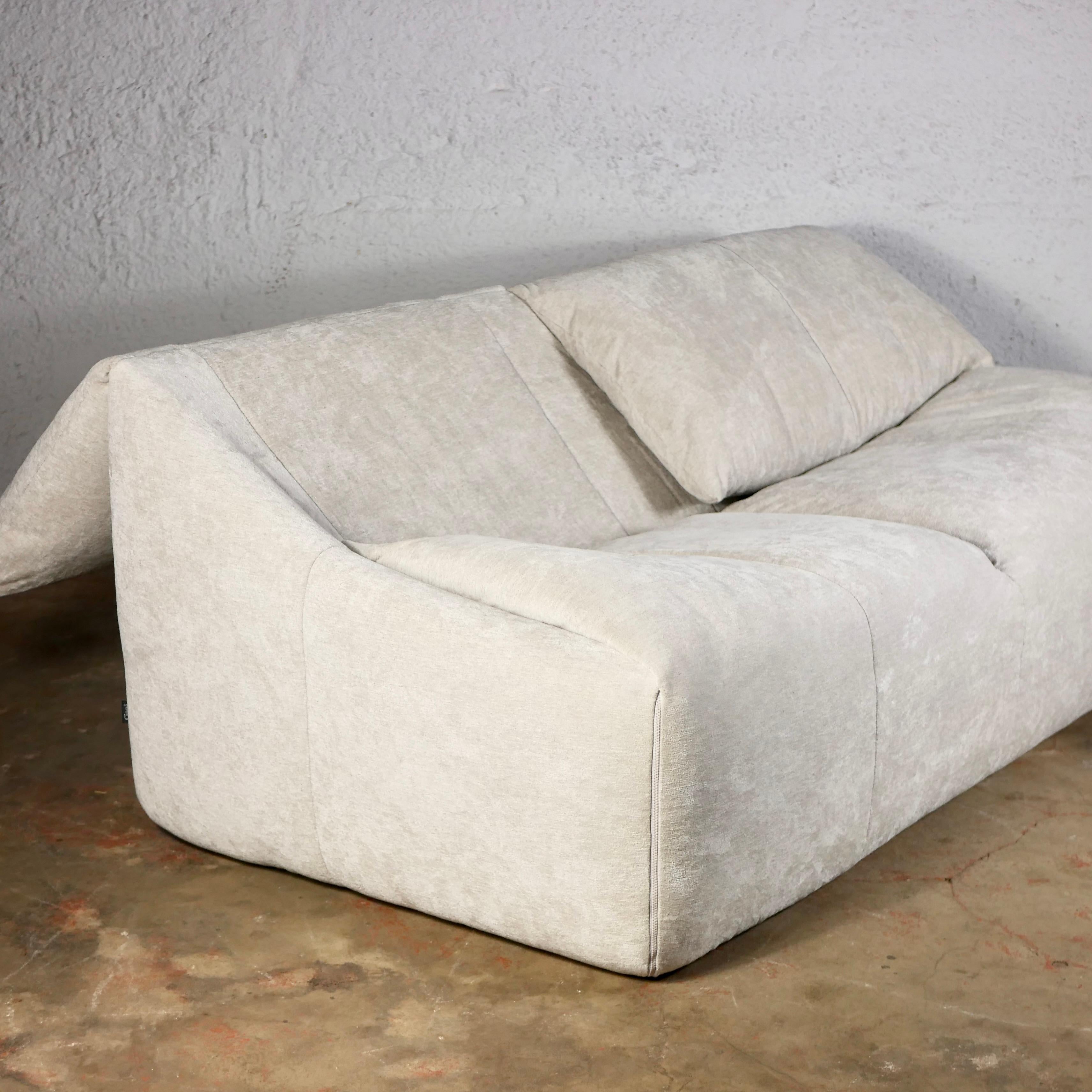Plumy sofa by Annie Hiéronimus for Cinna, 2017 edition 3