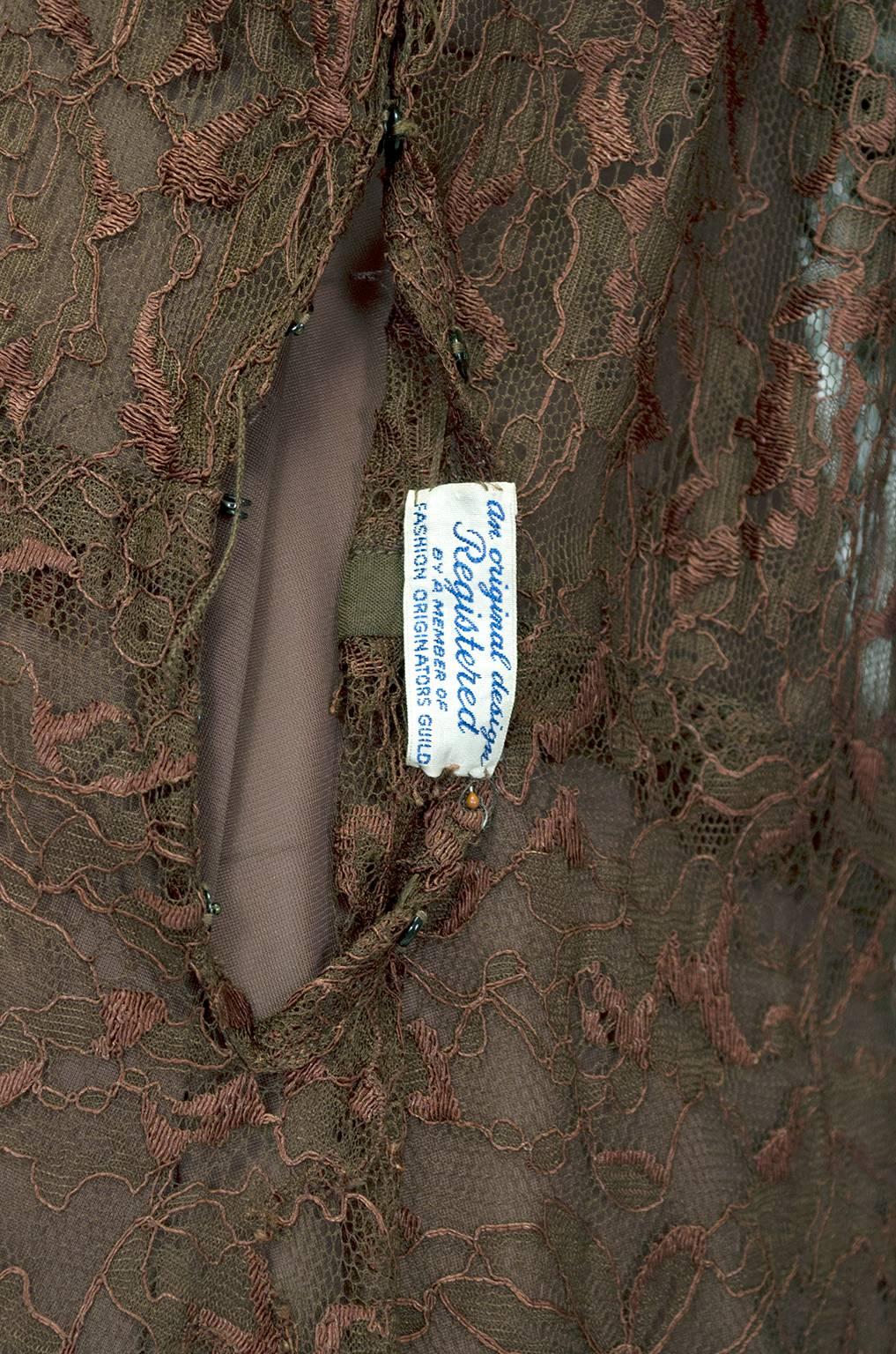 Robe à capuchon et jupon en dentelle transparente Brown de Hollywood Regency - M, 1930s en vente 2
