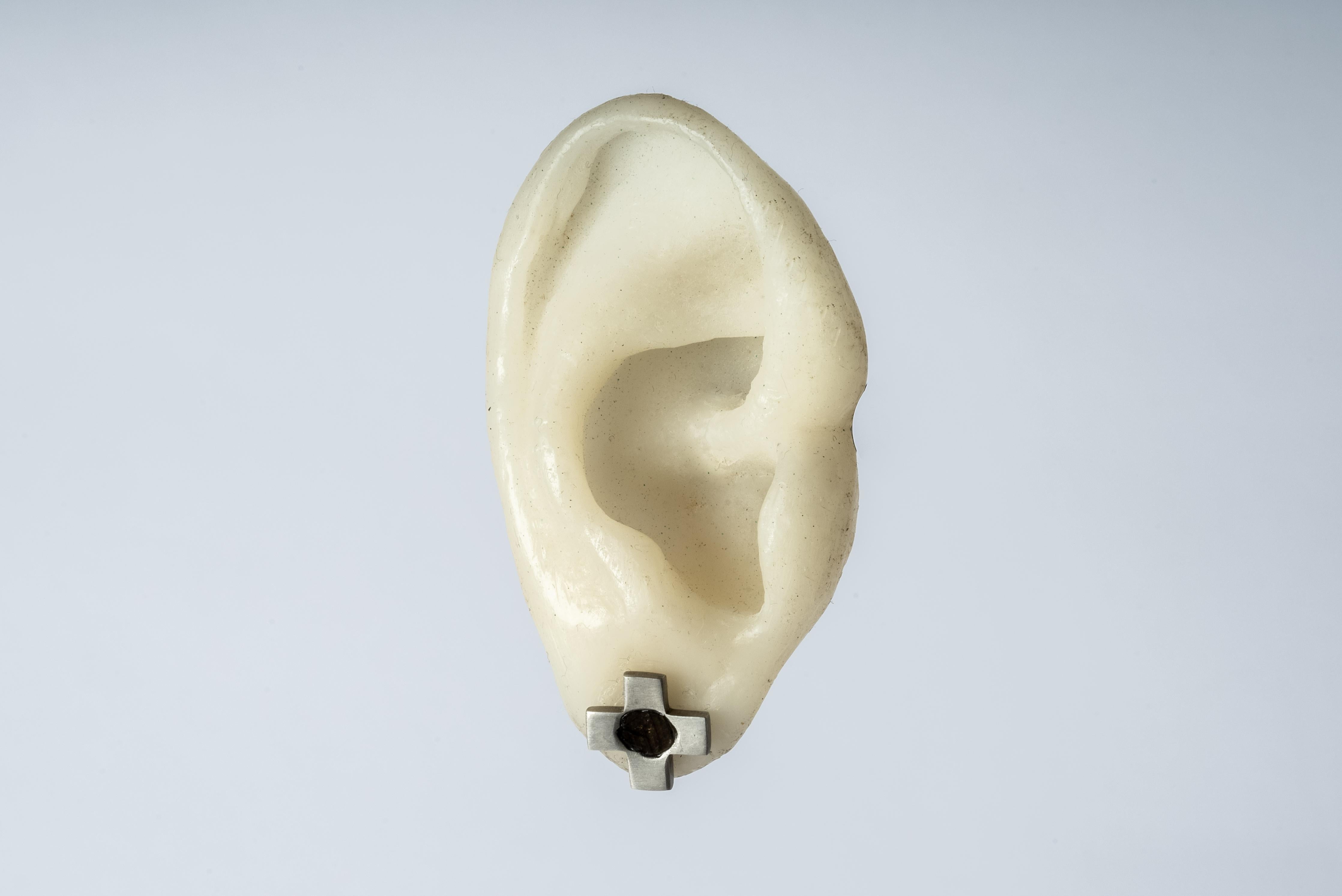 Boucles d'oreilles plus (0,2 carat, dalle de diamant, 12 mm, DA+DIA) Unisexe en vente