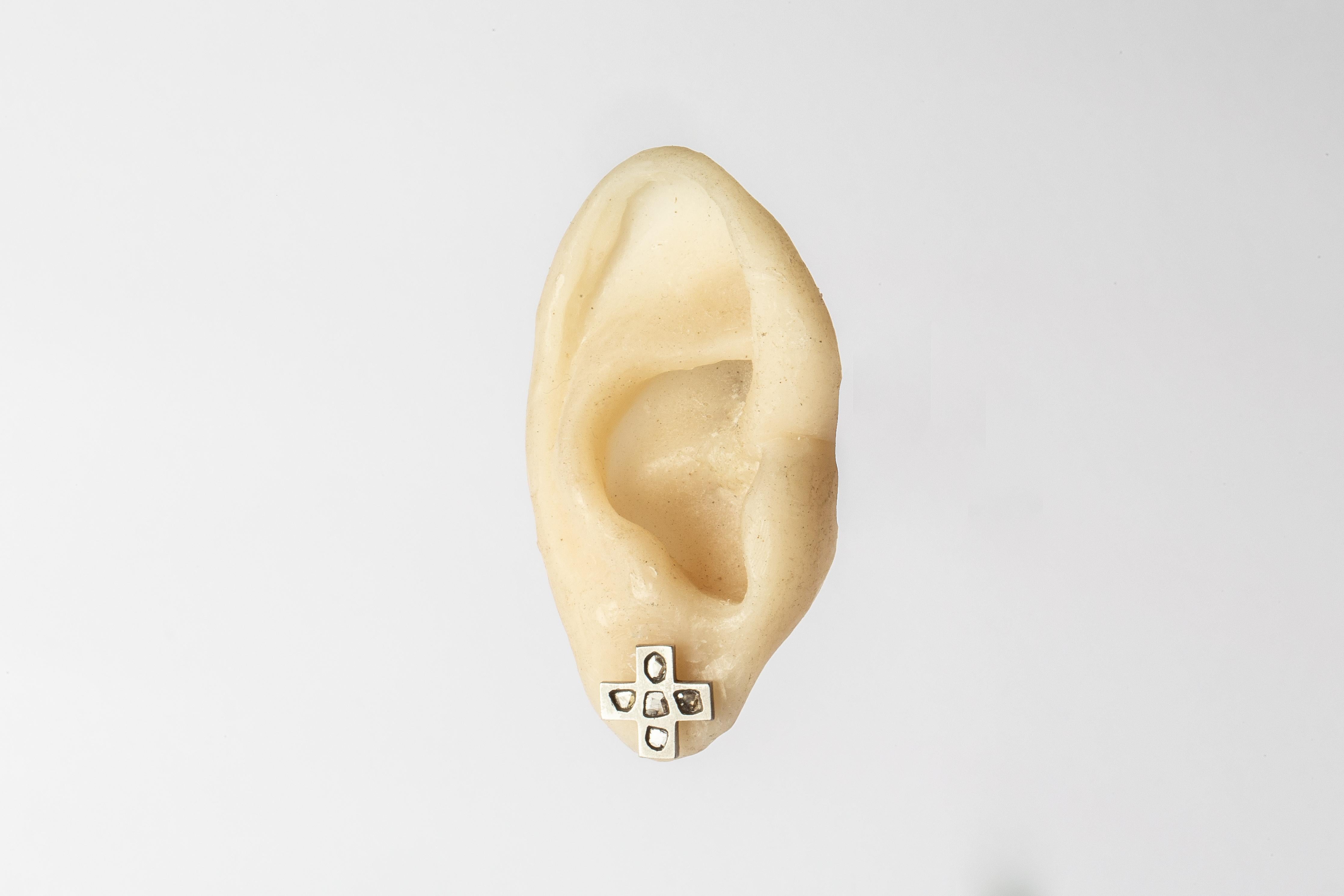 Plus Earring (Mega Pavé, 12mm, DA+DIA) For Sale 1