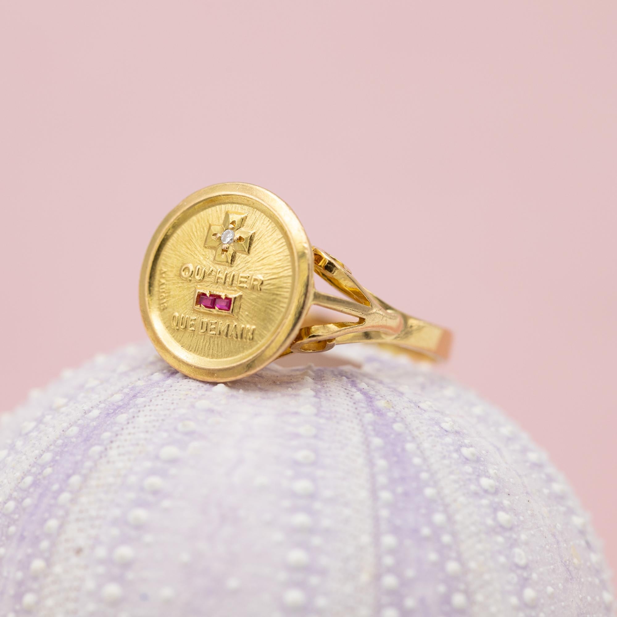 Plus qu'hier et moins que demain - 18 karat solid yellow gold ring - Augis Love 1