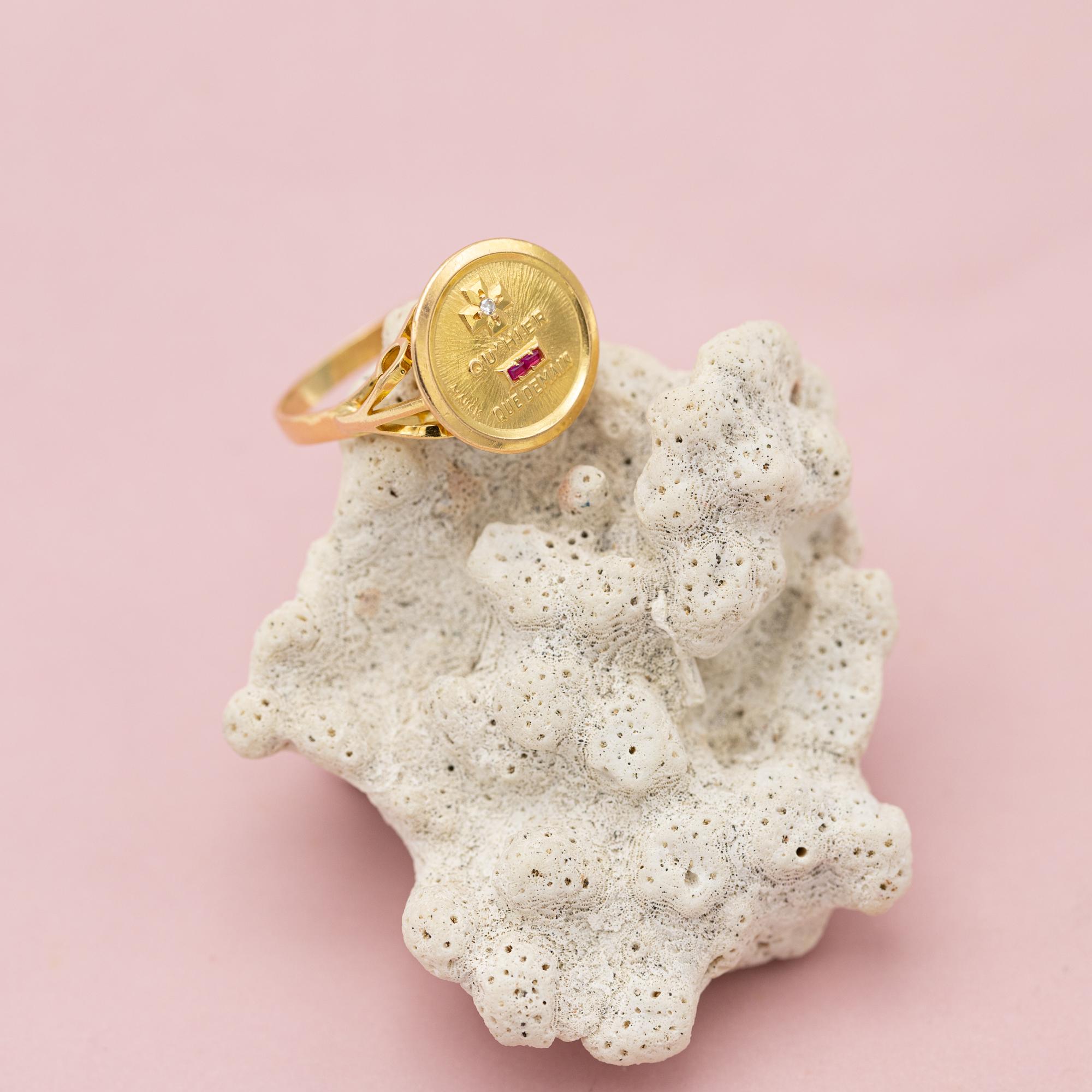 Plus qu'hier et moins que demain - 18 karat solid yellow gold ring - Augis Love 3