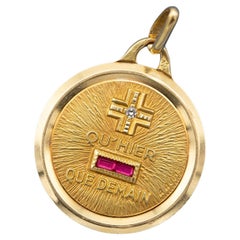 Plus qu'hier et moins que demain - Augis charm - 18k solid gold - I love you