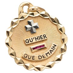 Plus qu'hier et moins que demain - Augis charm - 18k solid gold - I love you