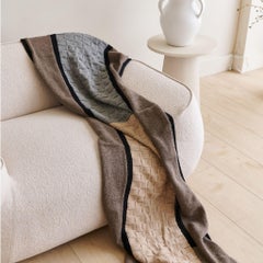 Plush Alpaca Muhu Brown Gray Throw Shawl Tricoté à la main par des artisans péruviens