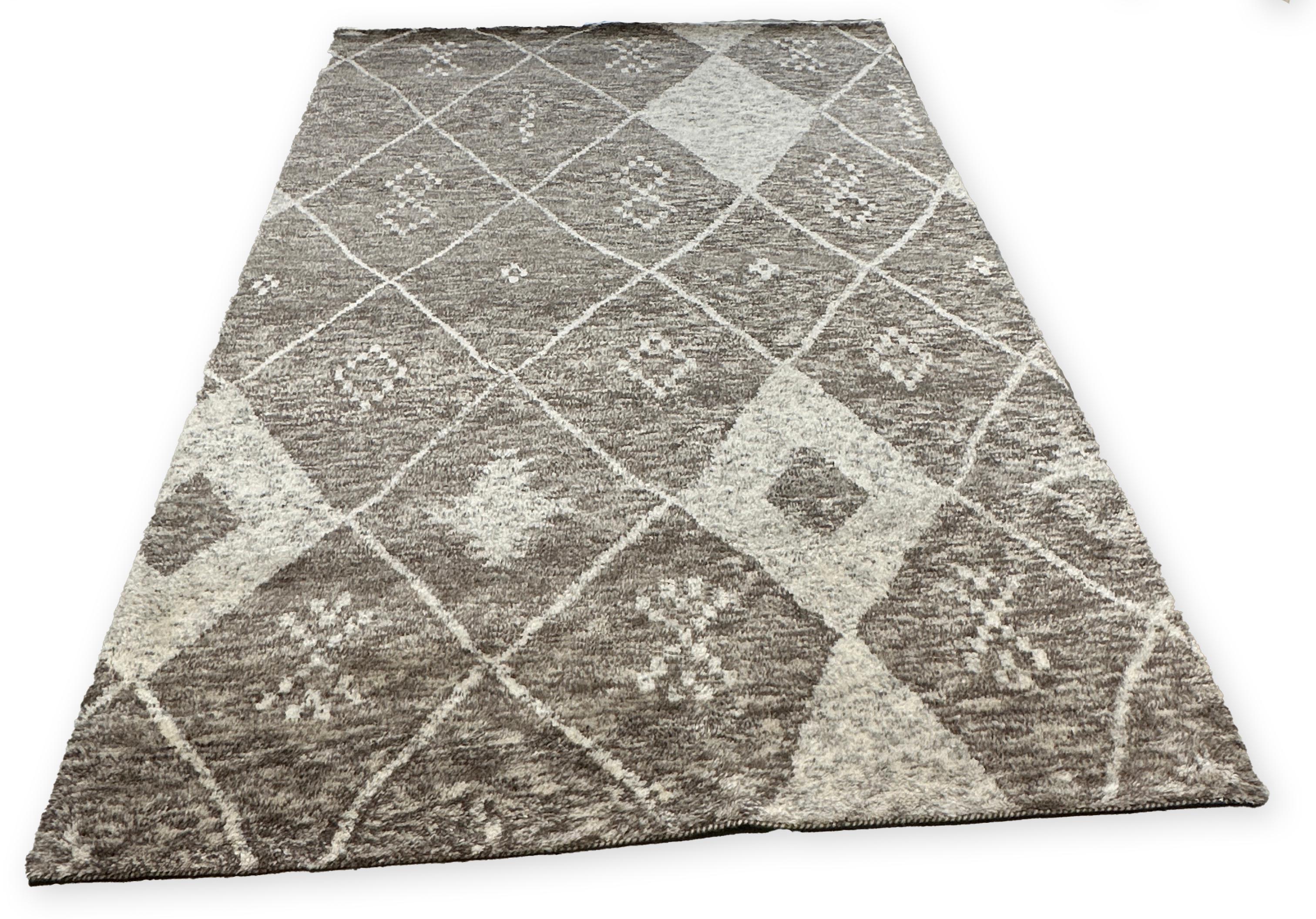Hand-Woven Plush, Handmade 8x10 Diamond Pattern Moroccan Area Rug For Sale