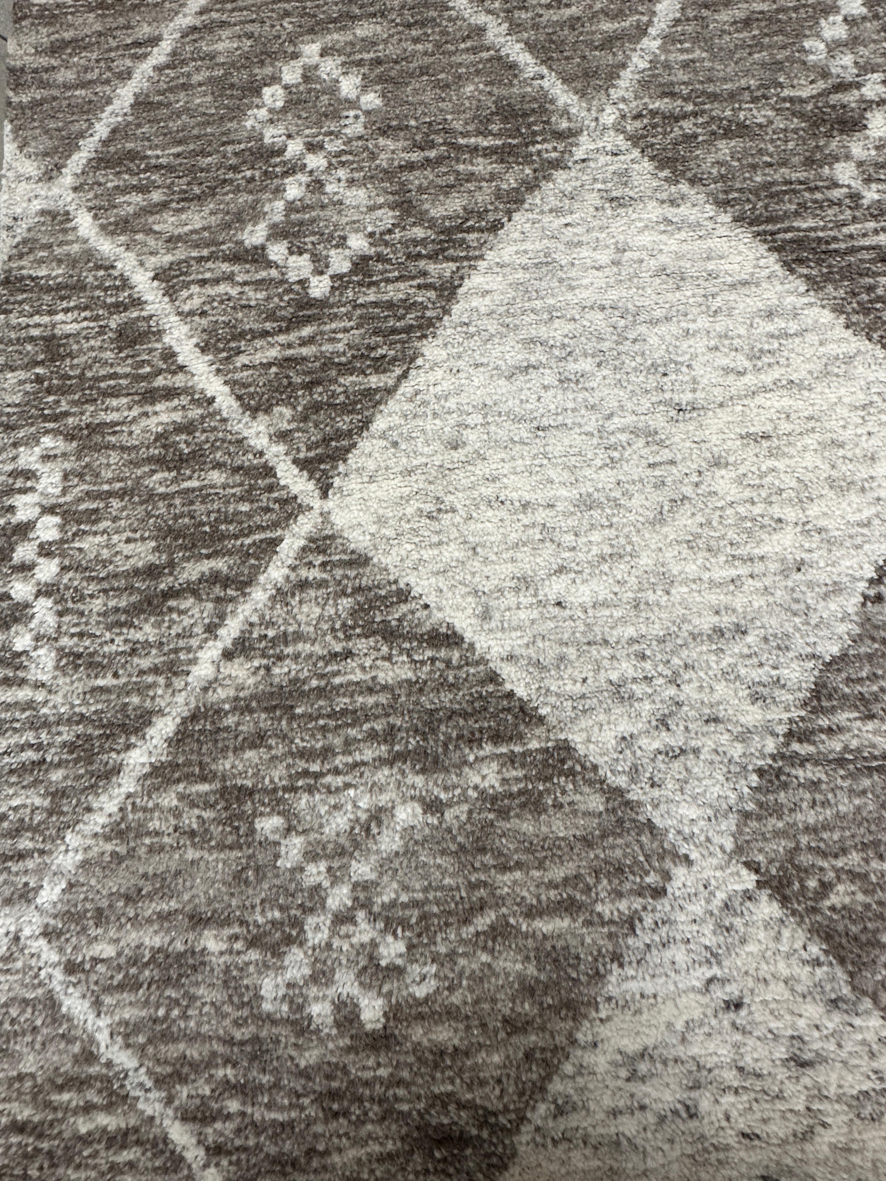 Plush, Handmade 9x12 Diamond Pattern Moroccan Area Rug 9x12 For Sale 2