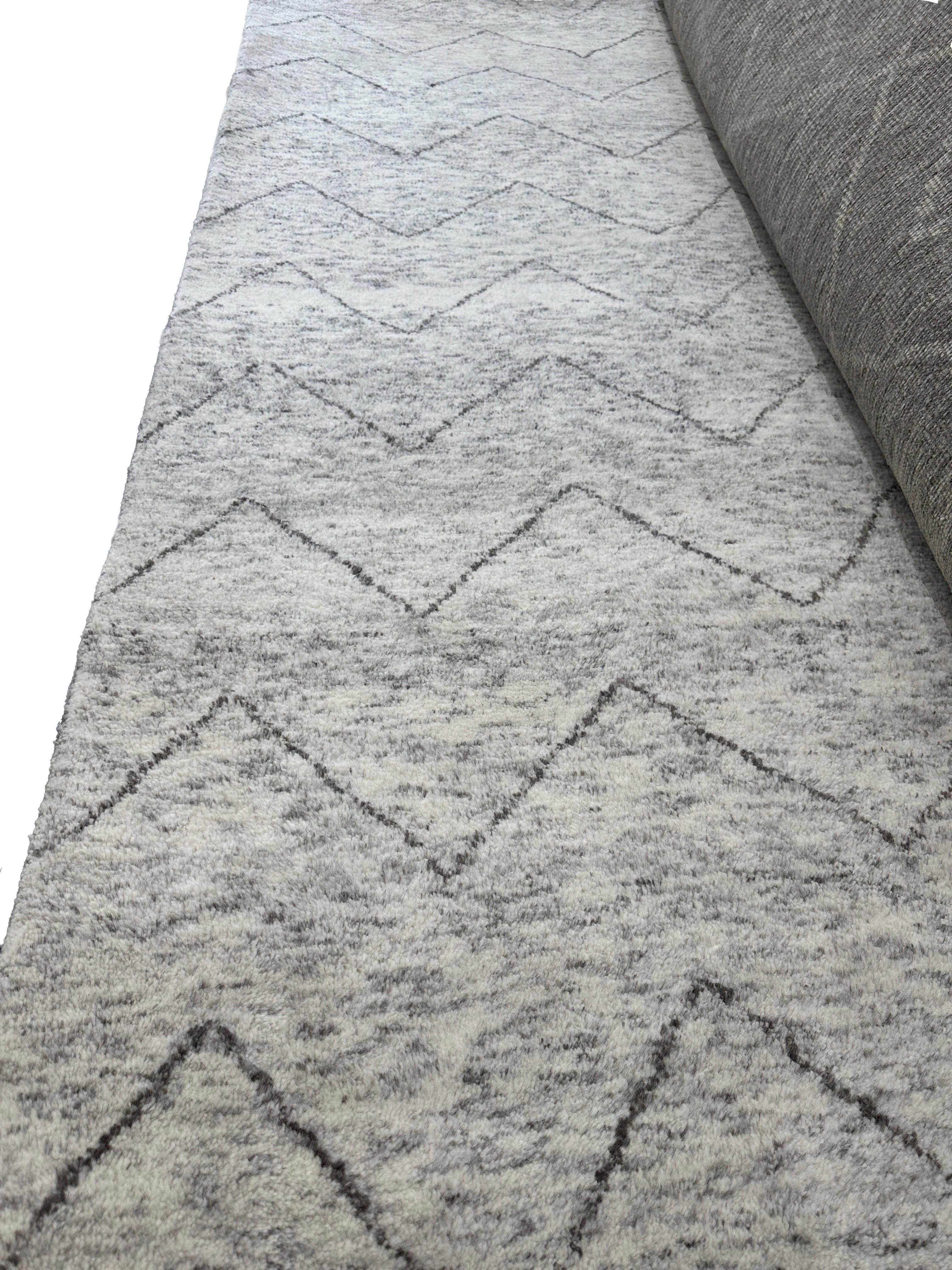 Wool Plush Handmade Moroccan Chevron Design Area Rug 8.1