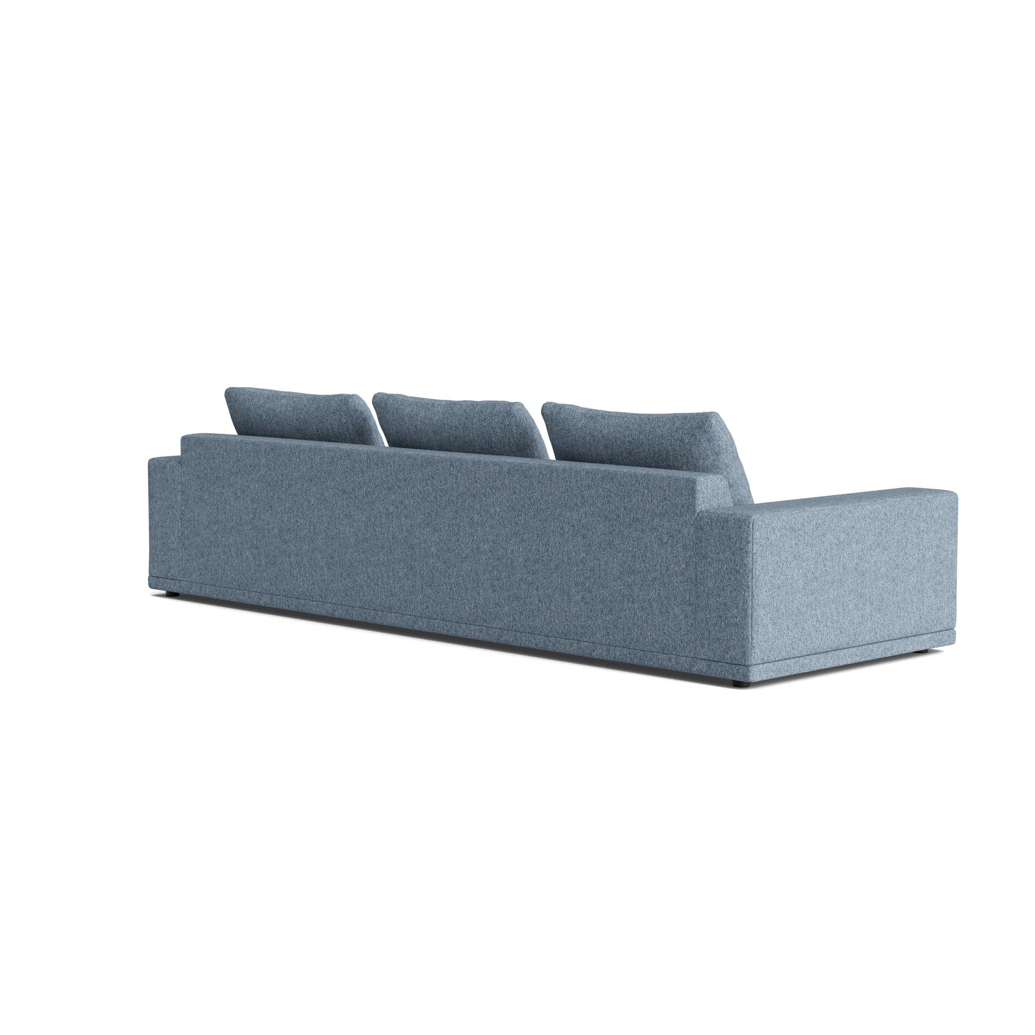 Plush Modular Modern Sofa in Kvadrat Vanir In New Condition For Sale In Nyack, NY