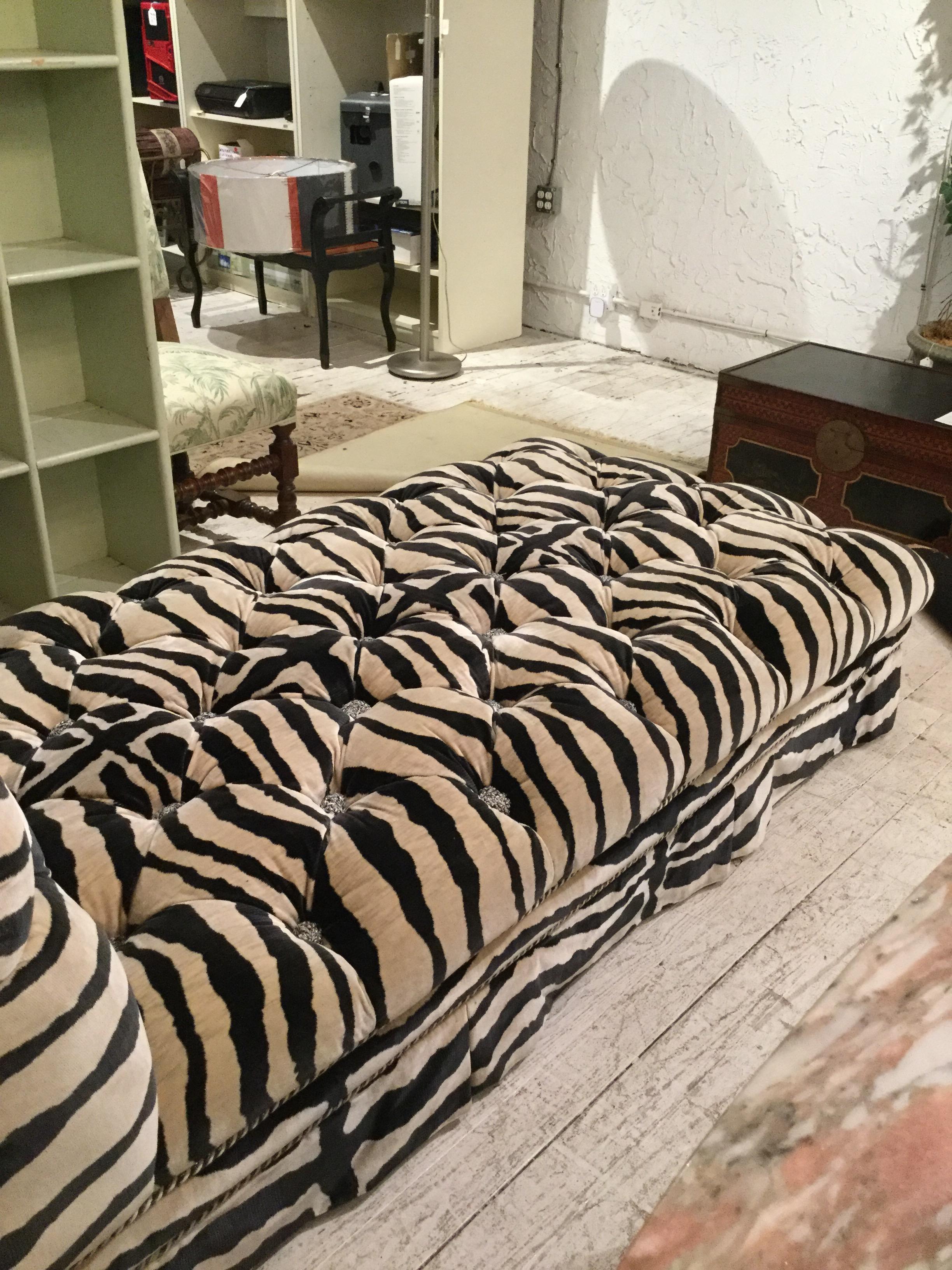 Glamorous 1980s scroll back tufted velvet chaise having fabulous animal print velvet that contains mohair and cotton for a thick, plush feel. 



 