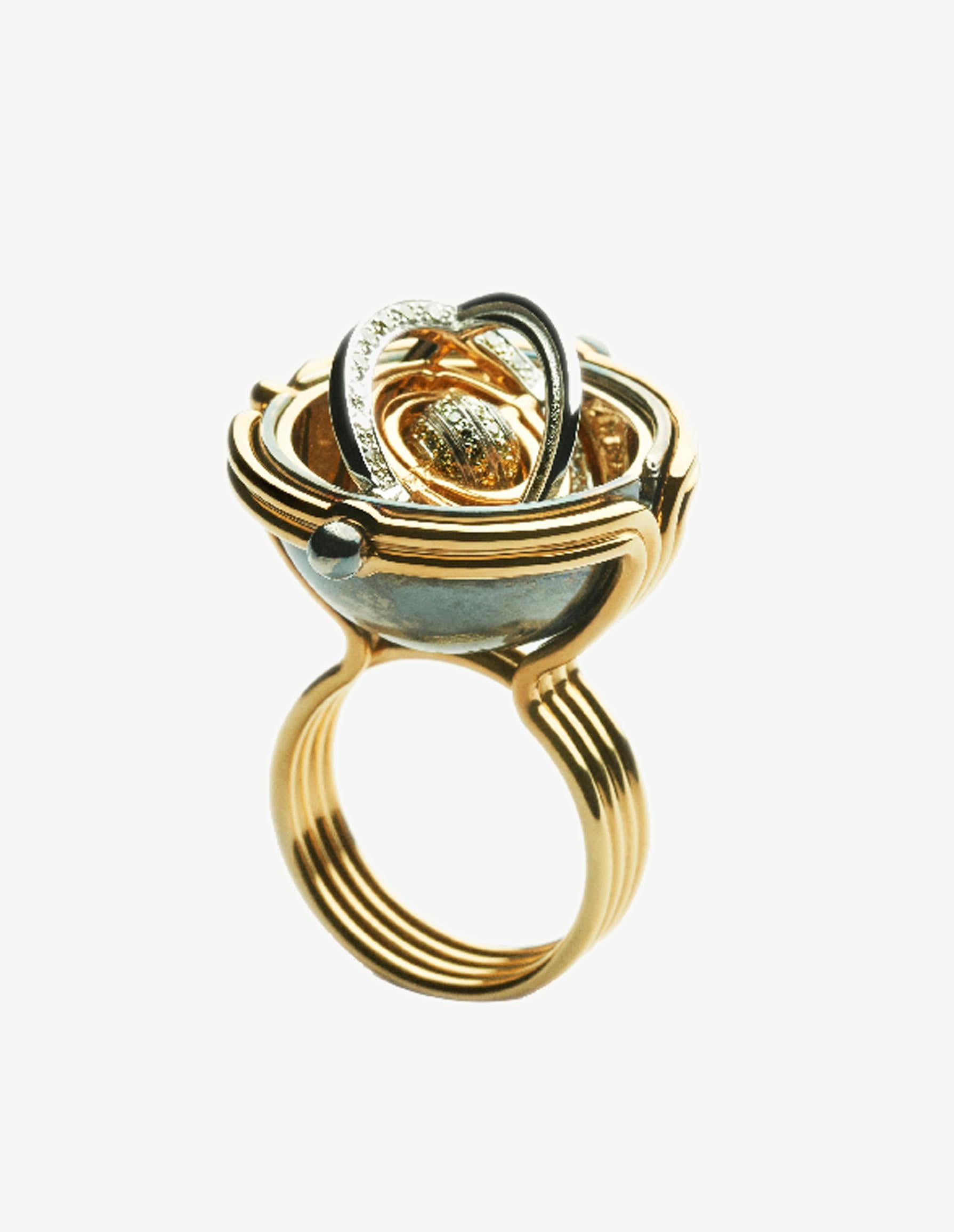 Diamonds Pluton Ring In 18k Yellow Gold By Elie Top For Sale At 1stdibs
