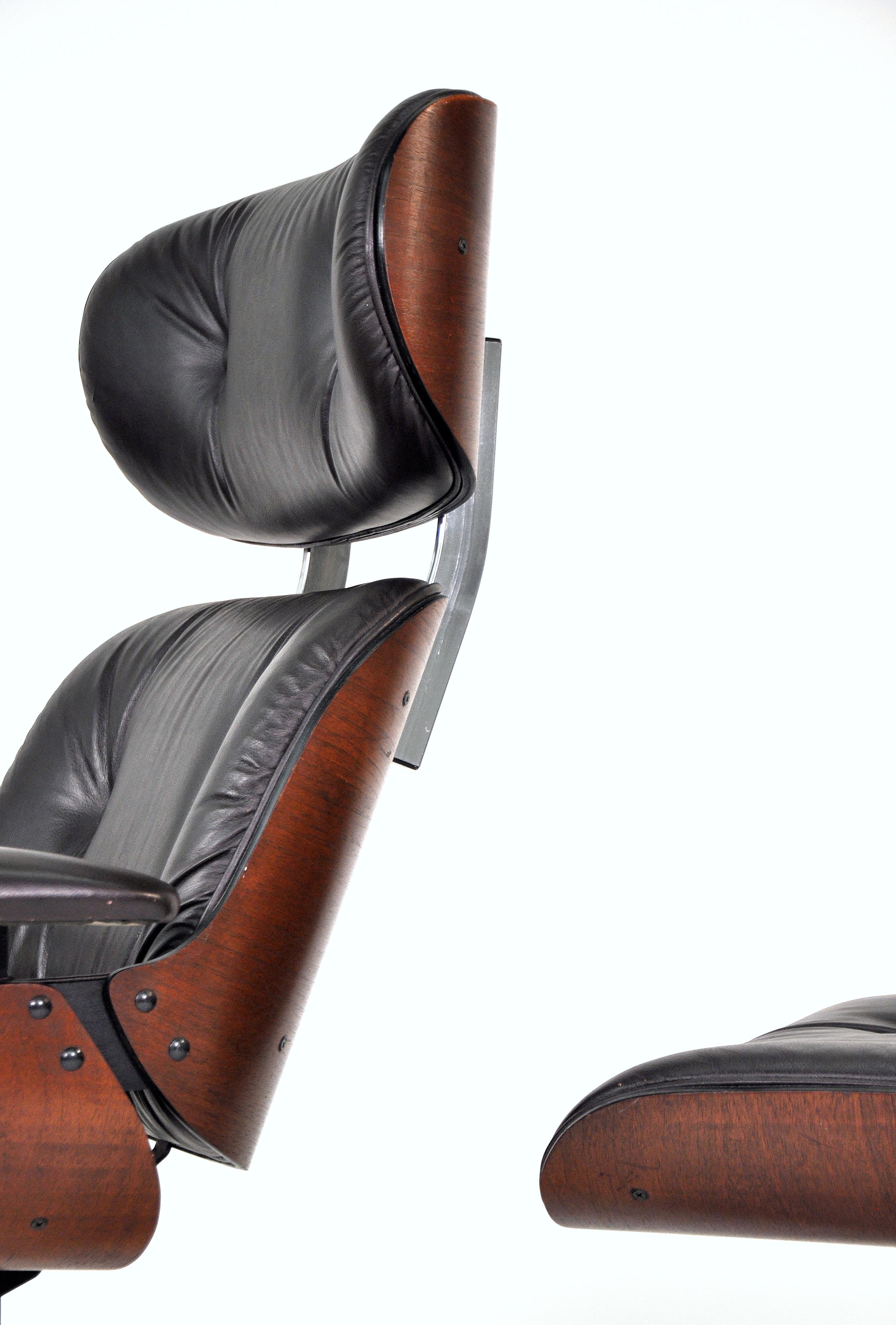 Plycraft Brown Leather Lounge Chair and Ottoman 1