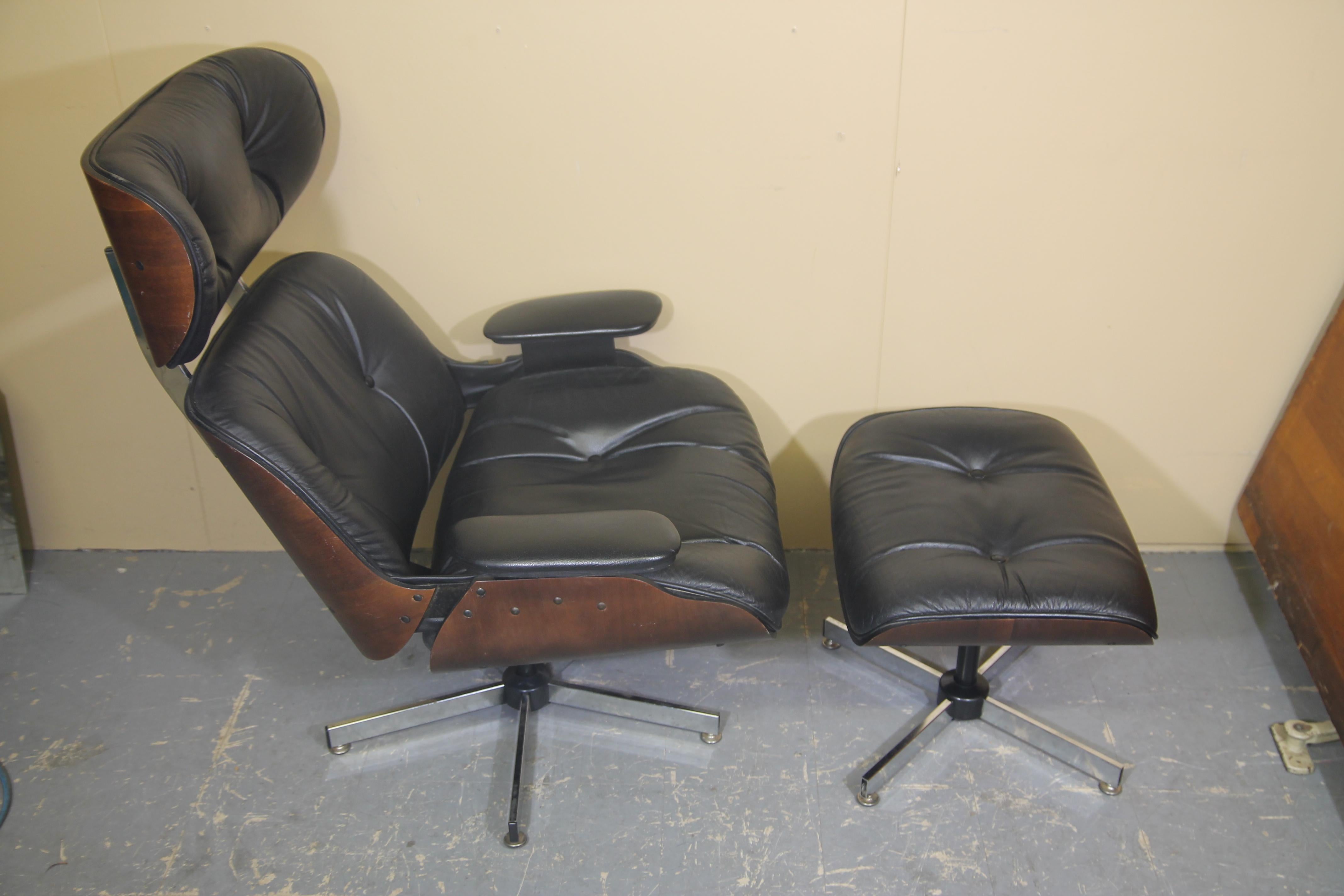 Nice Plycraft chair and ottoman in the style of the famous Eames 670/671 Lounge chair in ottoman. Chair and ottoman are in nice shape and retain the original Plycraft tags on the bottom of the chair. Great addition to any home