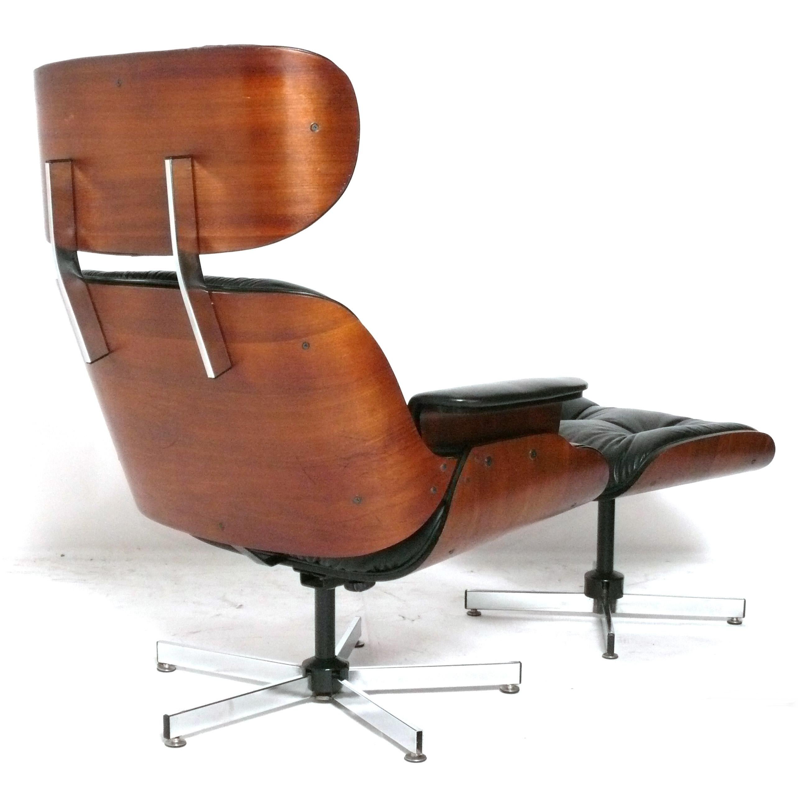 Silla Lounge y Otomana Plycraft Moderno de mediados de siglo en venta