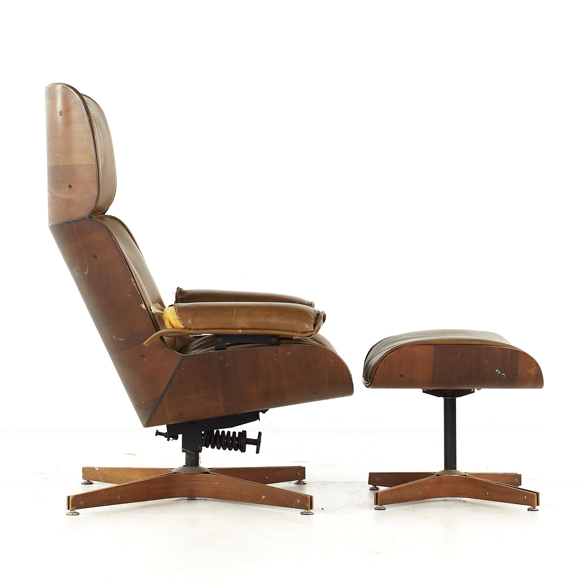 Late 20th Century Plycraft Mid Century Mr Chair and Ottoman For Sale
