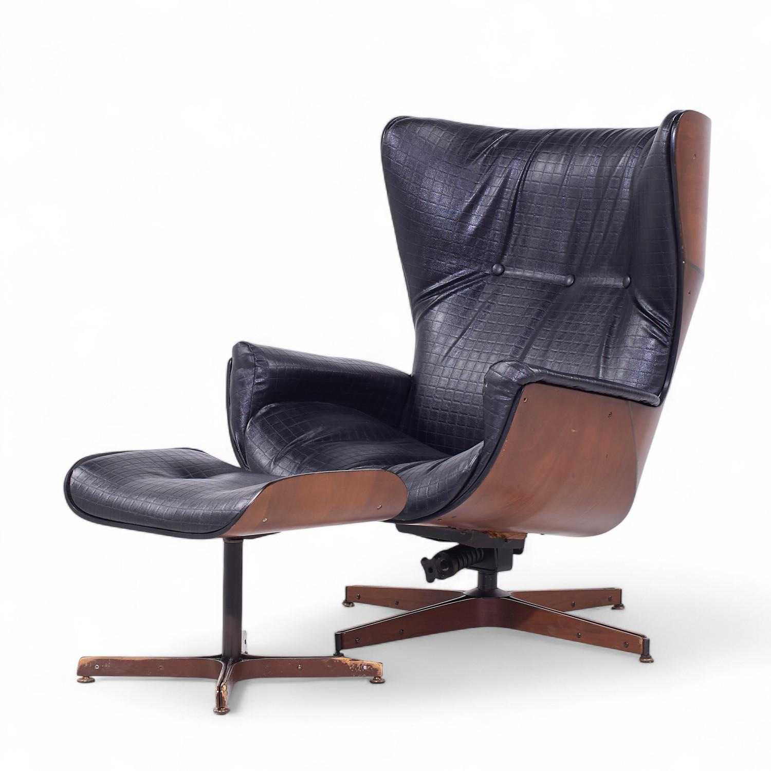 Mid-Century Modern Plycraft Mid Century Walnut Mr. Chair with Ottoman (en anglais) en vente