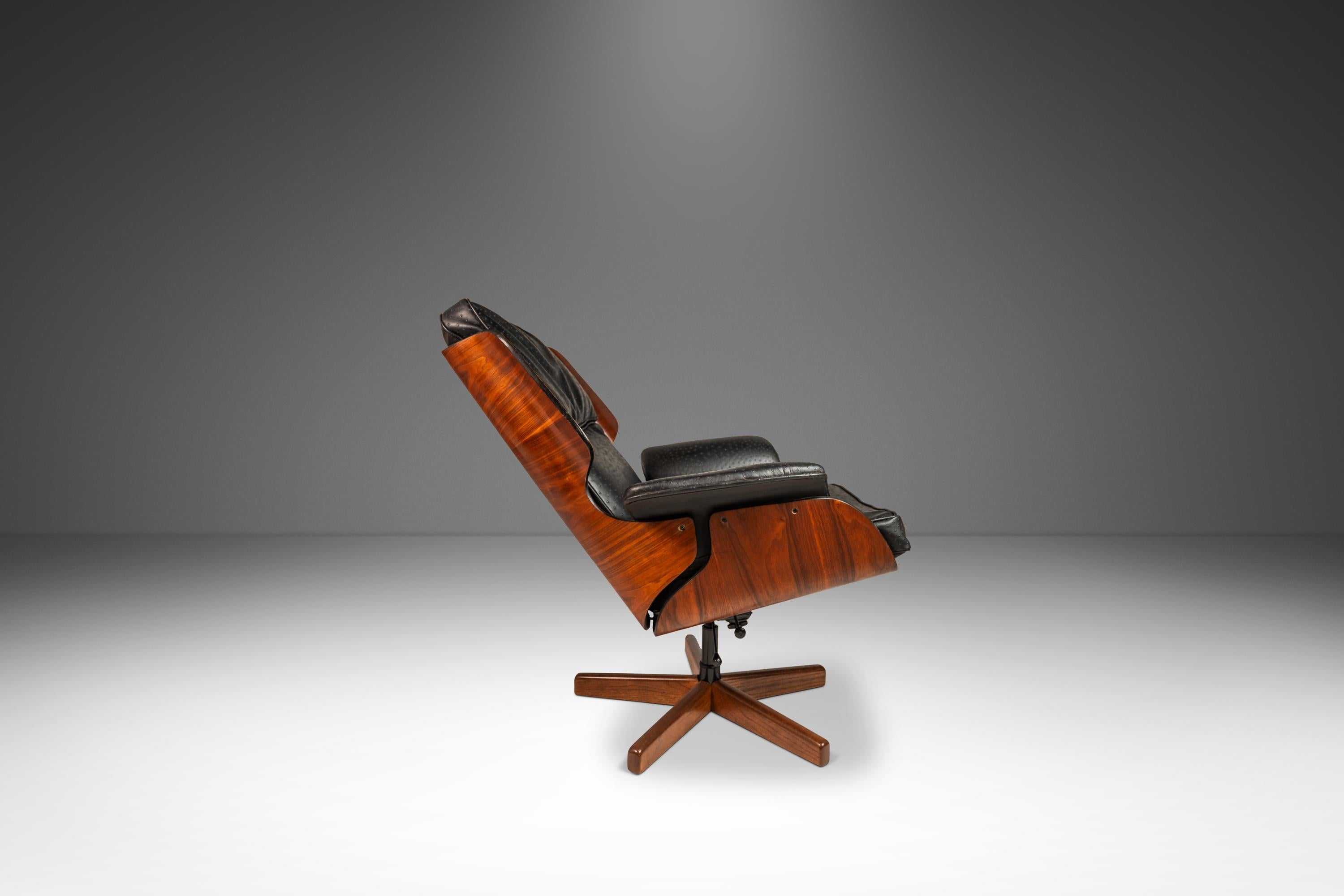 Silla de madera curvada estilo Plycraft, Kipp Stewart para Drexel Declaration, EE.UU., c. 1960 mediados del siglo XX en venta