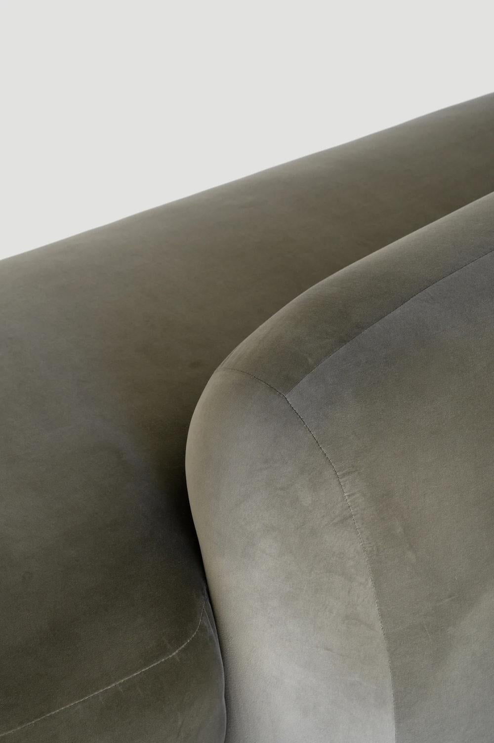 PLYN sofa For Sale 9