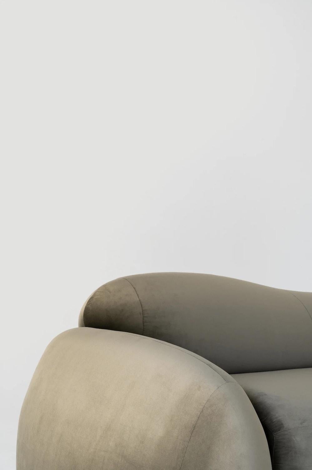 PLYN sofa For Sale 11