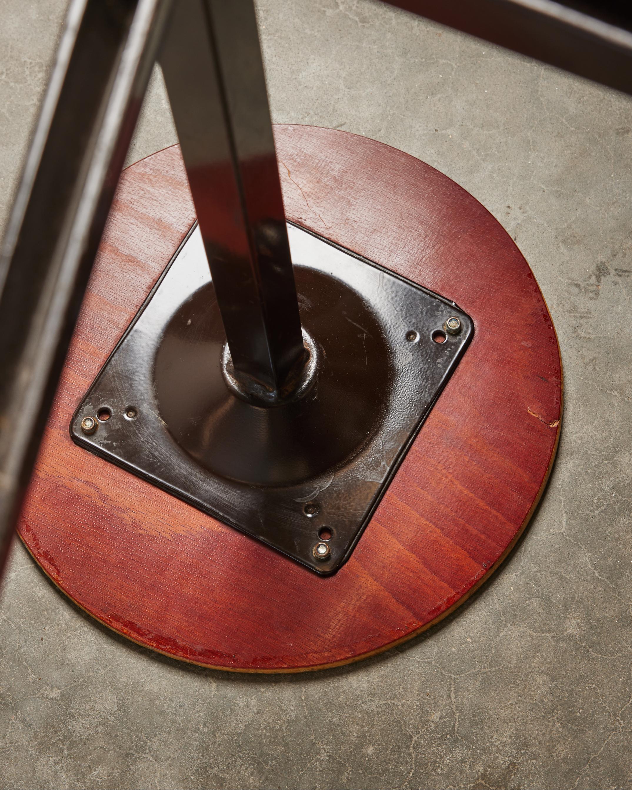 Acier Tabouret industriel en contreplaqué et acier, Hollande, c.C. 1960 en vente