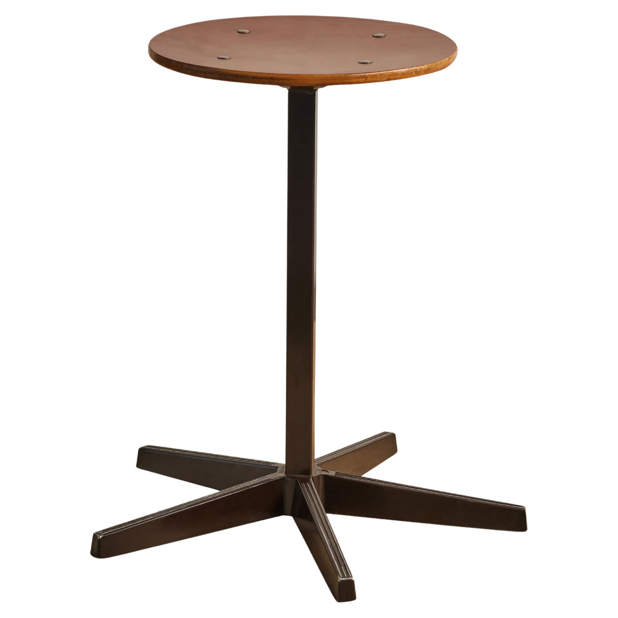 Tabouret industriel en contreplaqué et acier, Hollande, c.C. 1960 en vente