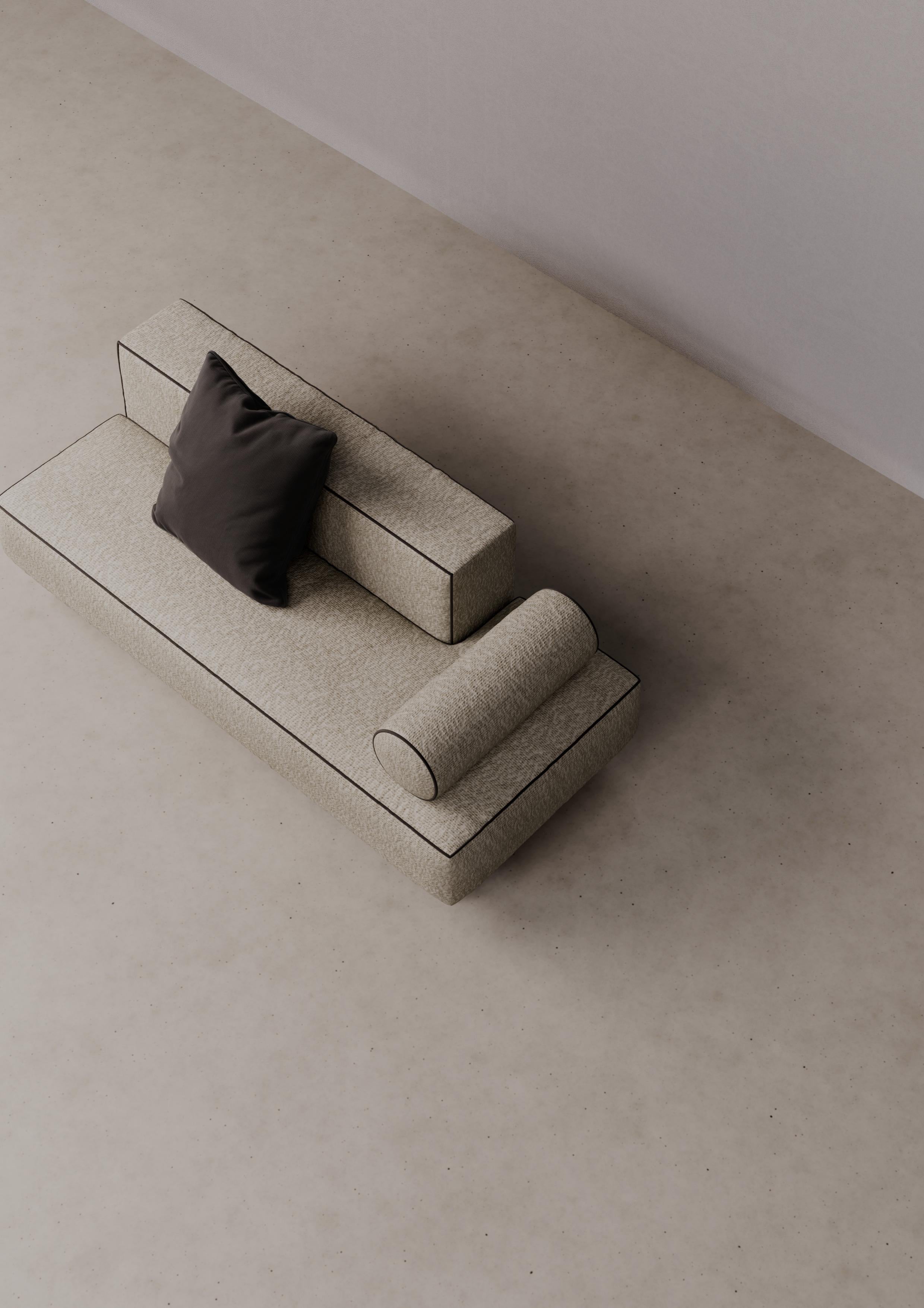 Postmoderno Divano Cheope in compensato e imbottito di Dainelli Studio Aelier in vendita