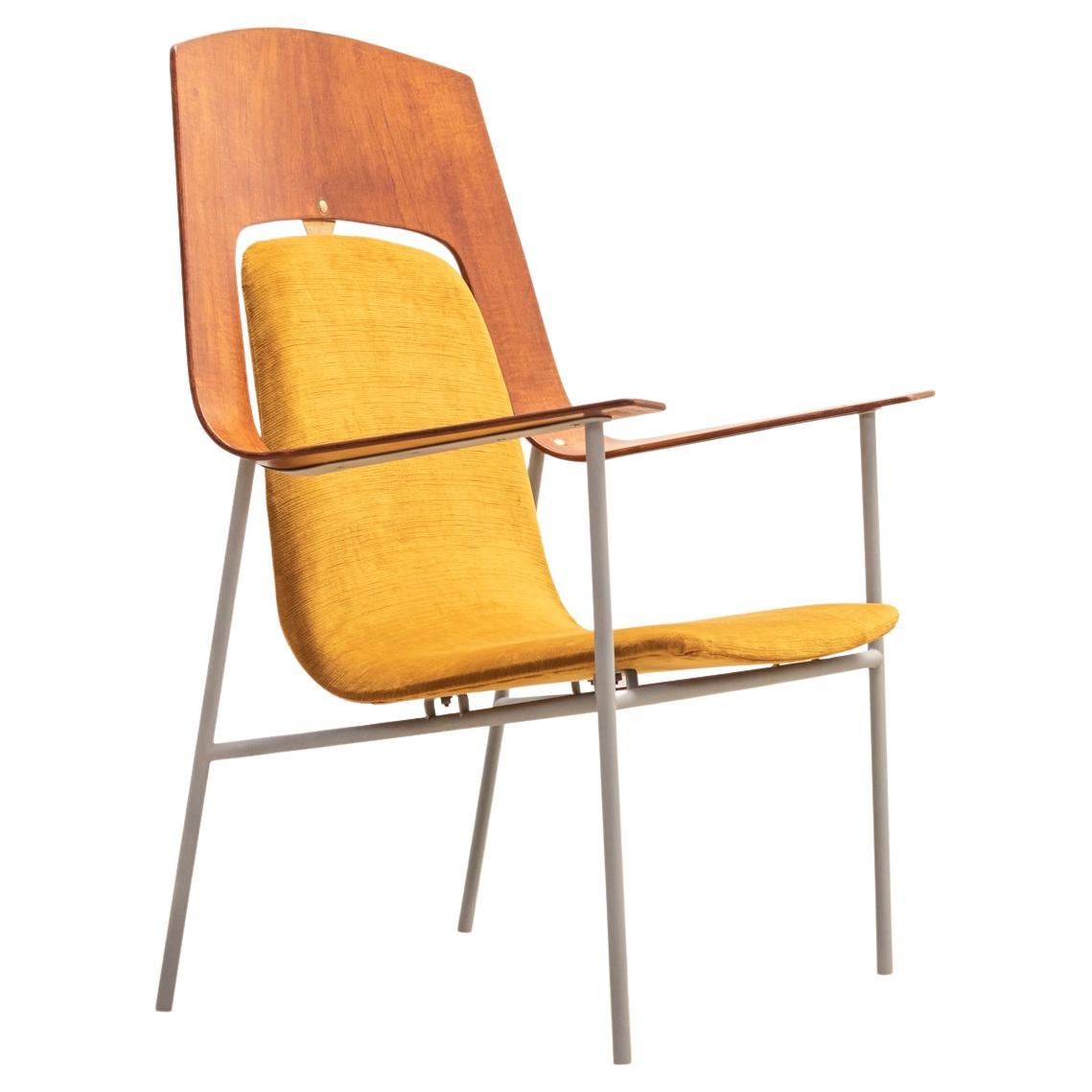 Plywood Armchair Attributed Robin Day, 1960s For Sale