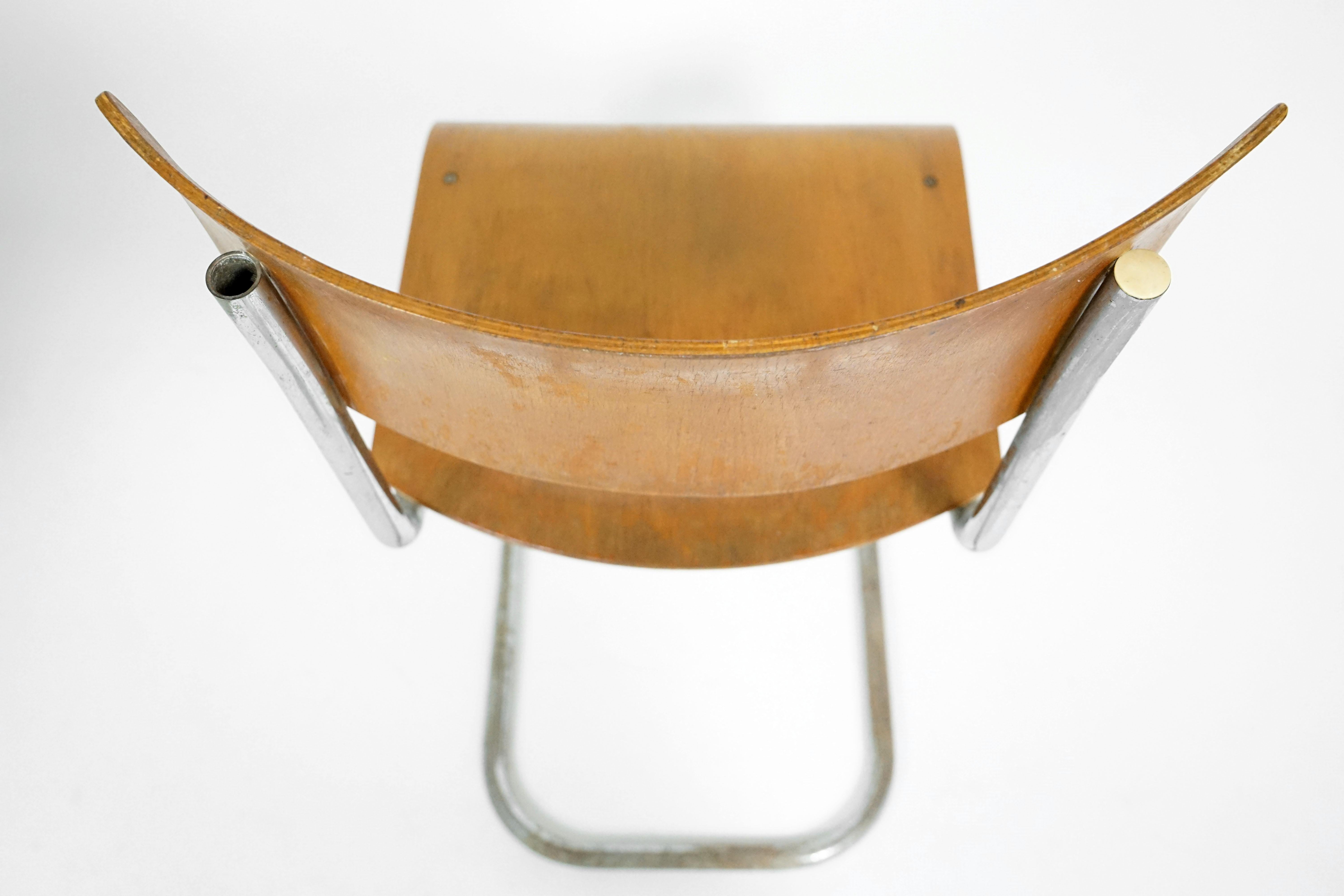 Plywood Cantilever Tubular Chairs Mart Stam, 1920s In Fair Condition For Sale In Vienna, Austria