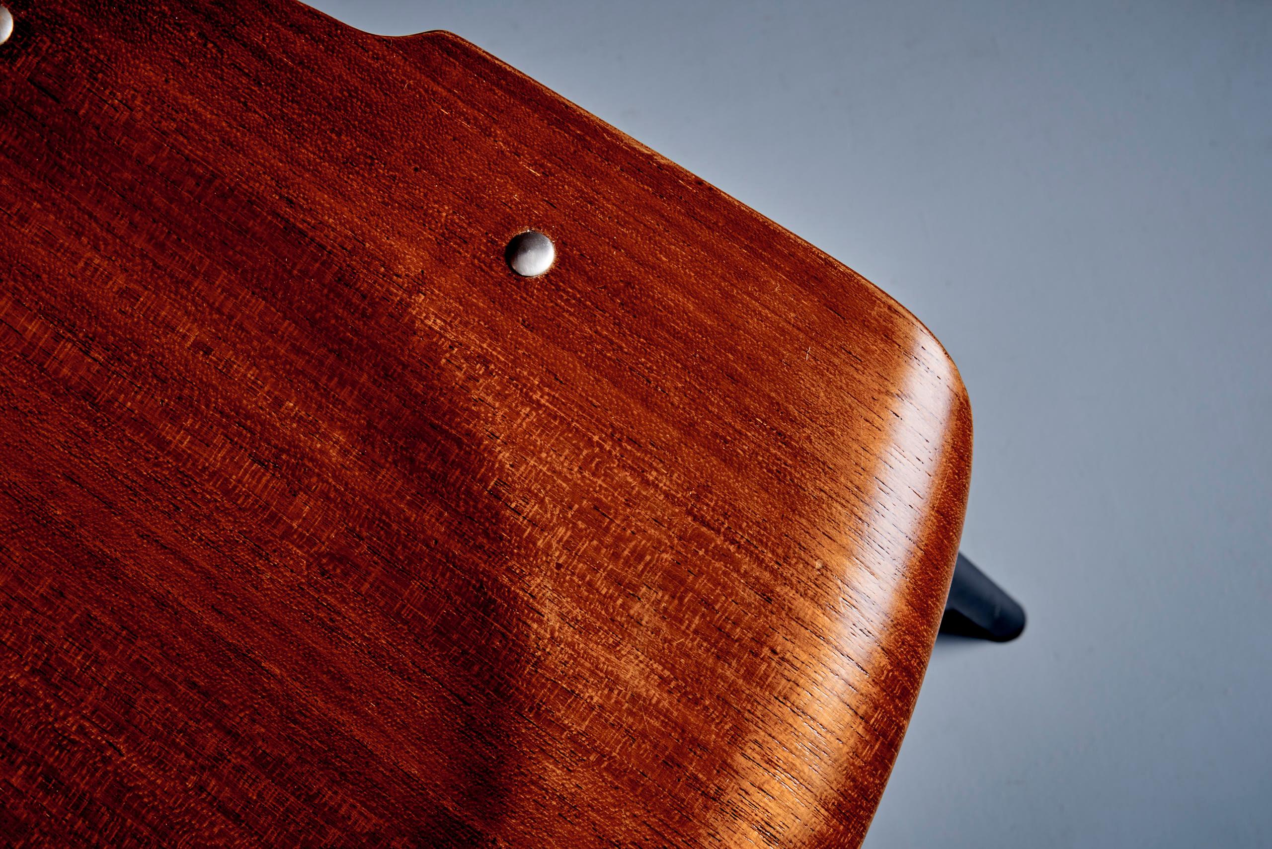 Ensemble de chaises en contreplaqué par Giampiero Vitelli pour Rossi d'Albizzate en vente 1