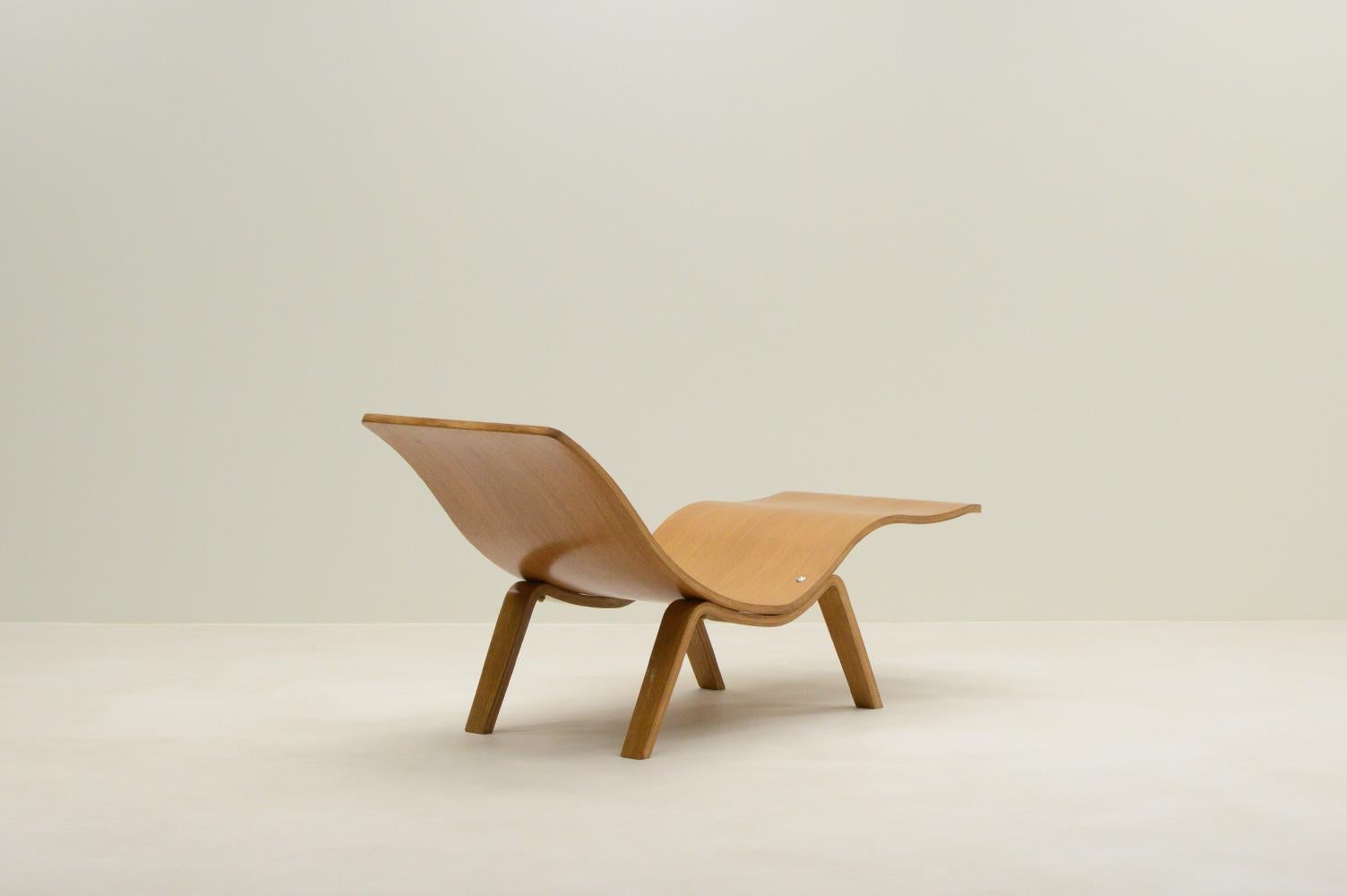 Chaiselongue aus Sperrholz, Skandinavien, 1960er-Jahre. (Europäisch)