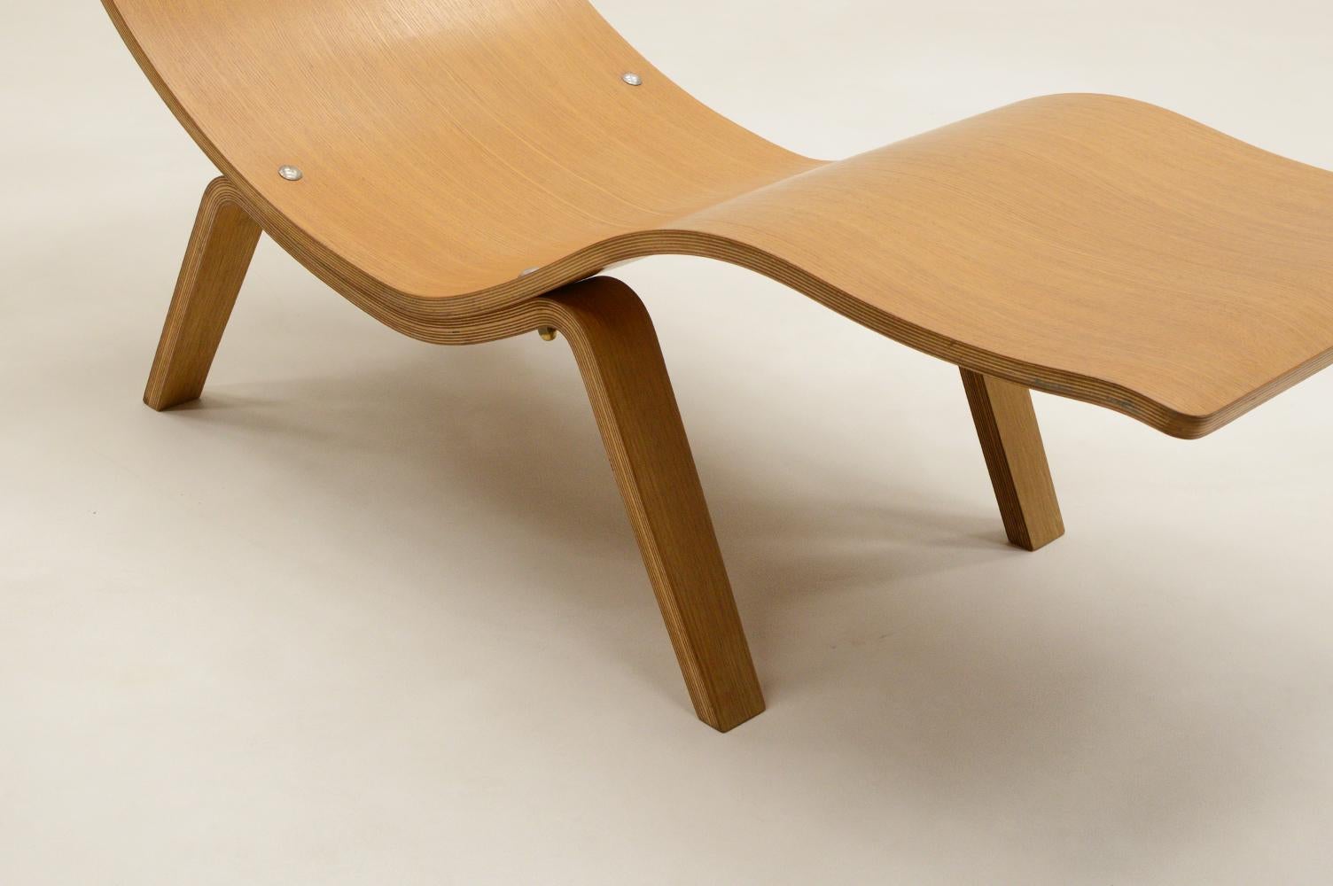 Chaiselongue aus Sperrholz, Skandinavien, 1960er-Jahre. im Zustand „Gut“ in Landgraaf, NL
