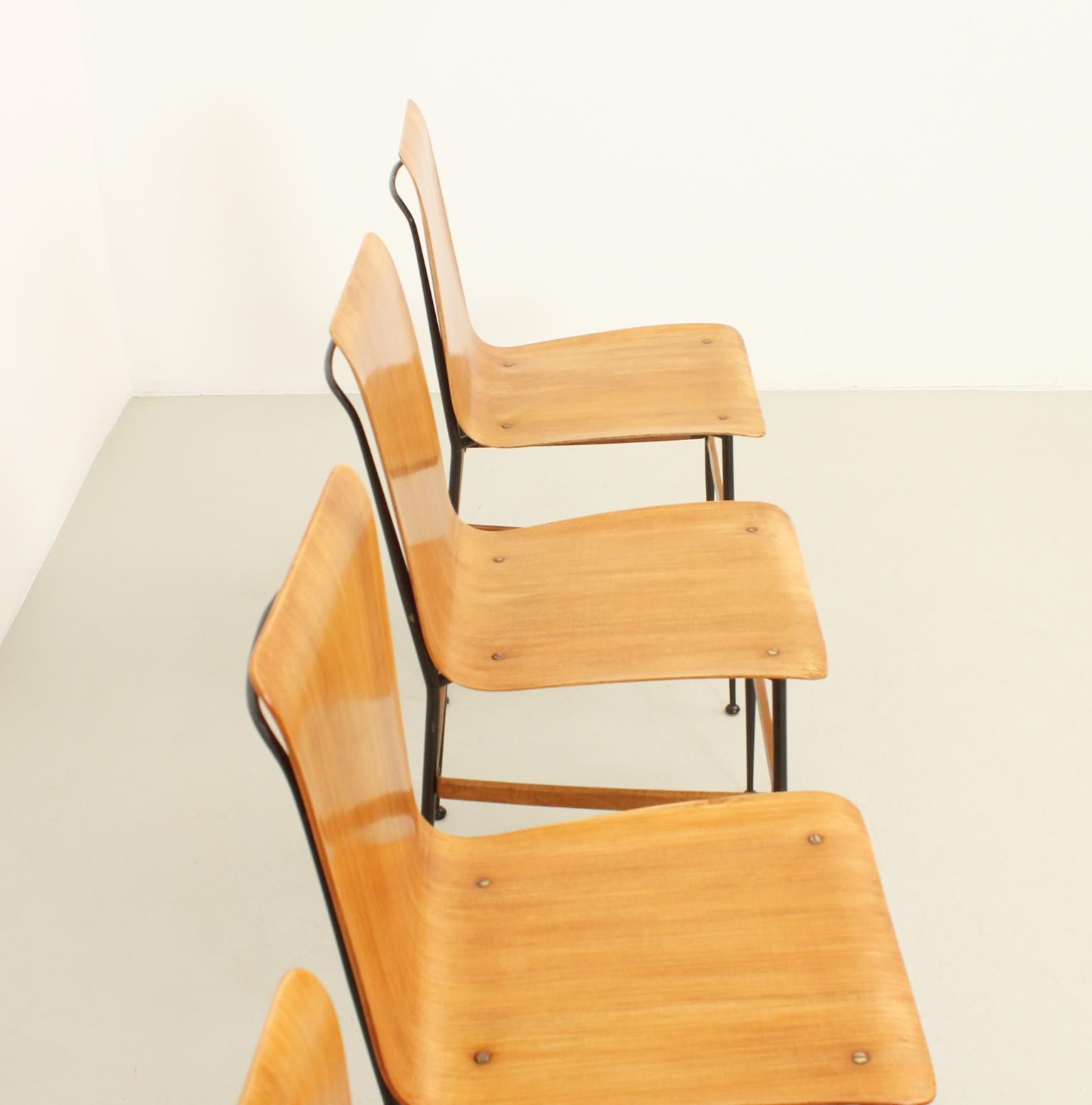 Plywood Dining Chairs by Carlo Ratti, Italy, 1950s In Good Condition For Sale In Barcelona, ES